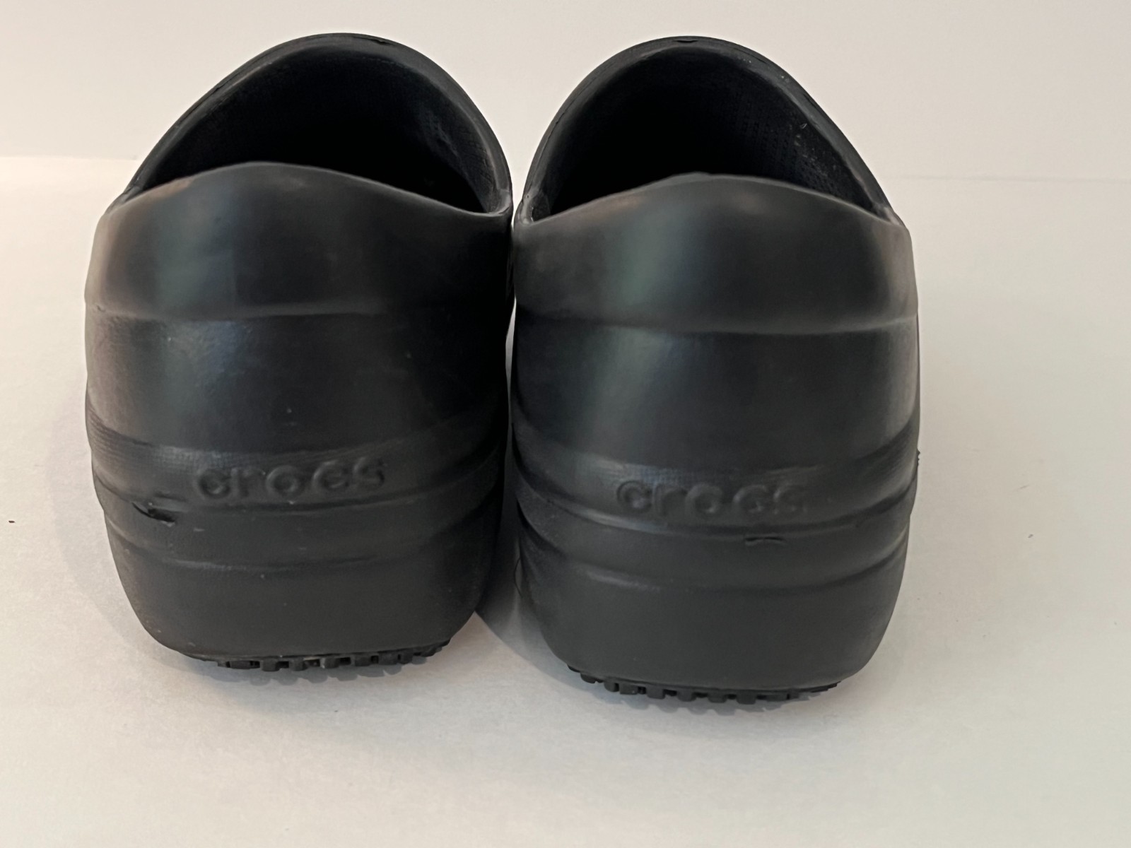 Crocs Neria Pro Women’s SIZE 6 Black Slip-Resistant Nursing Clogs 205384