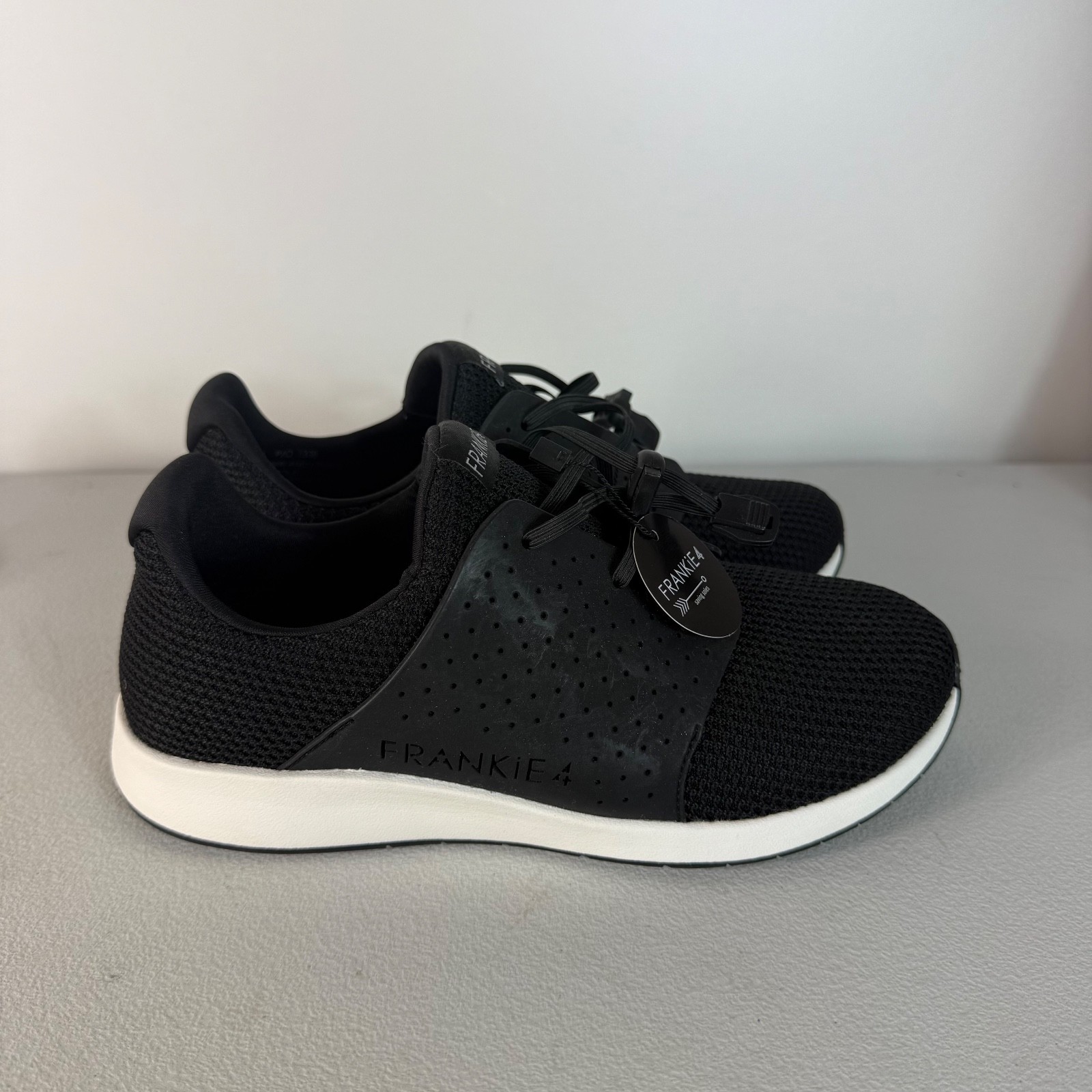 Frankie4 Trixie II Shoes Women’s US 7.5 UK 5 Comfort Low Top Black