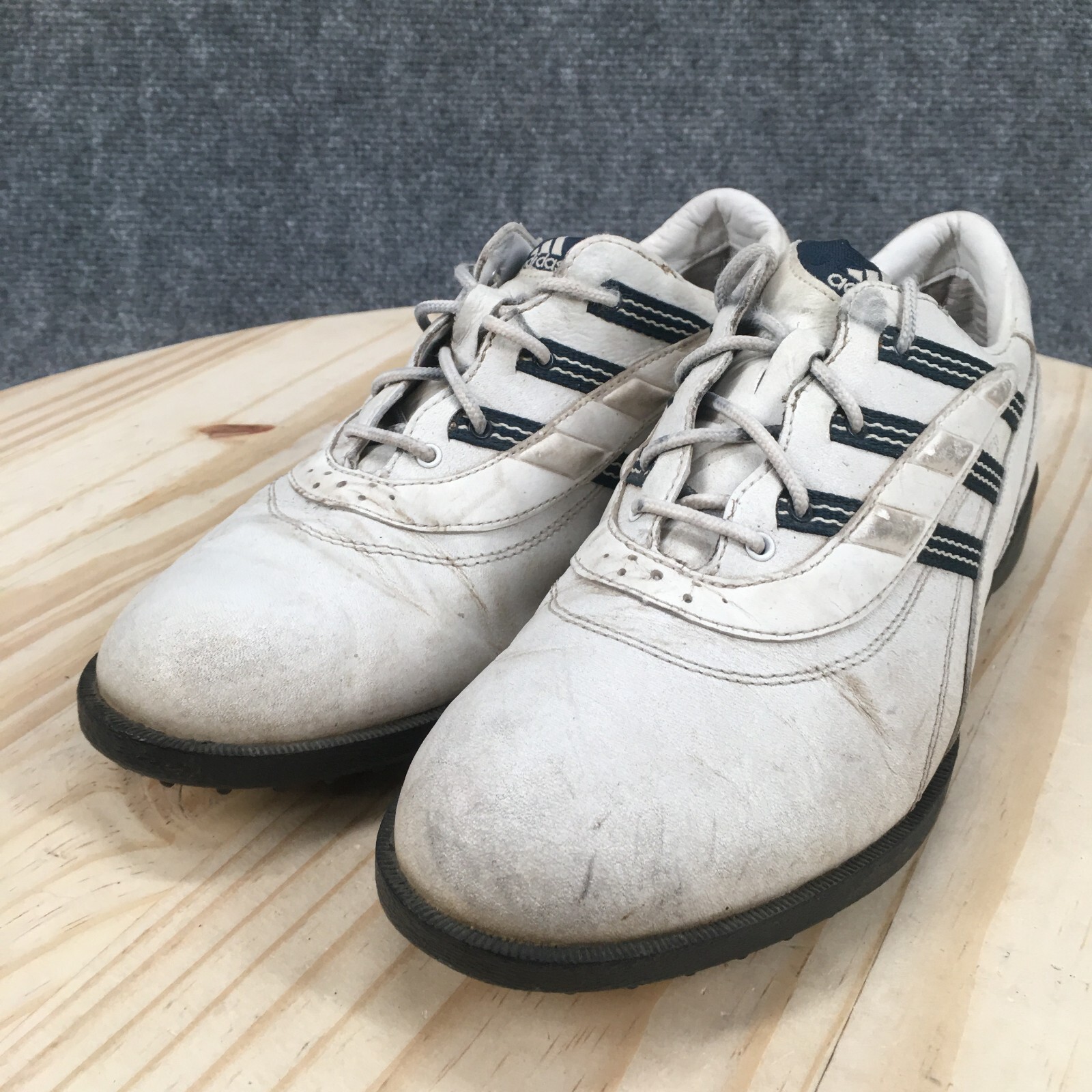 Adidas Shoes Womens 7.5 Golf Cleats Sneakers White Lace Up Low Top Comfort