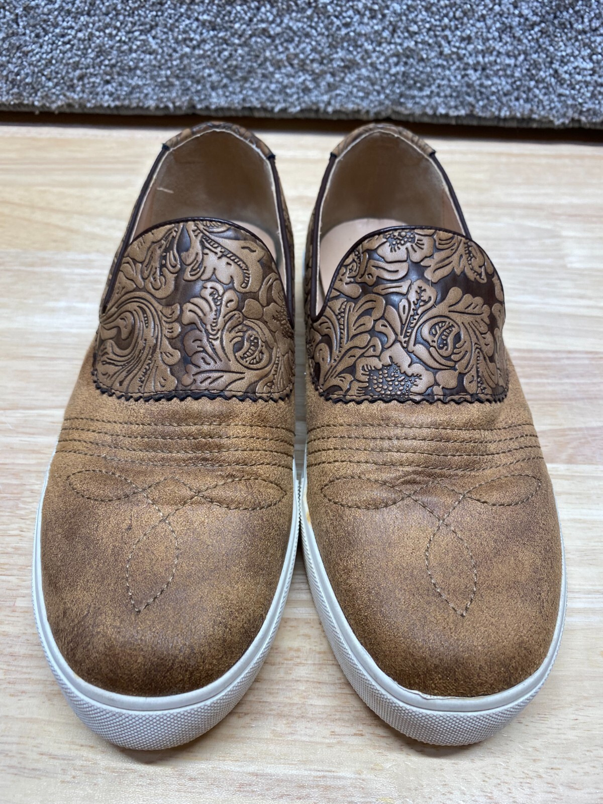 Volatile Faux Tooled Leather Rosecrans Slip on Shoe Women’s 10 Western Cowgirl