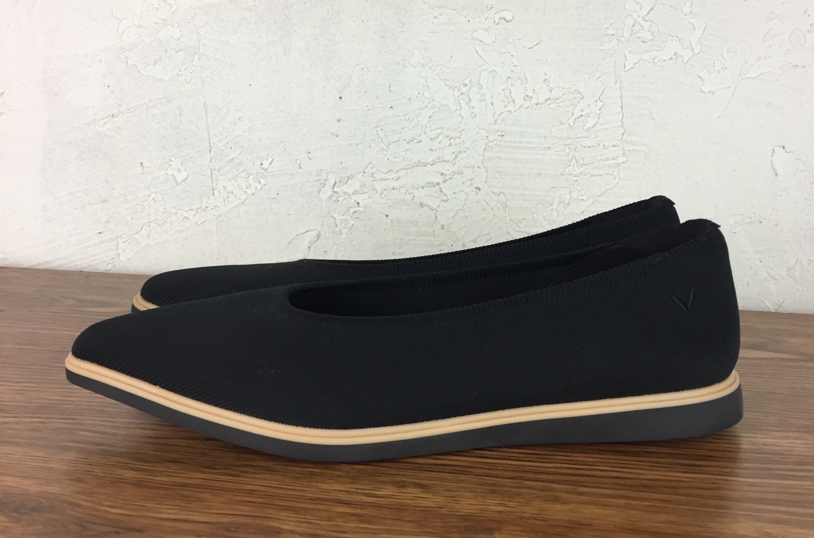 Vivaia Black Veronica Point Toe All Day Comfort Ballet Flats Knit Women Size 39