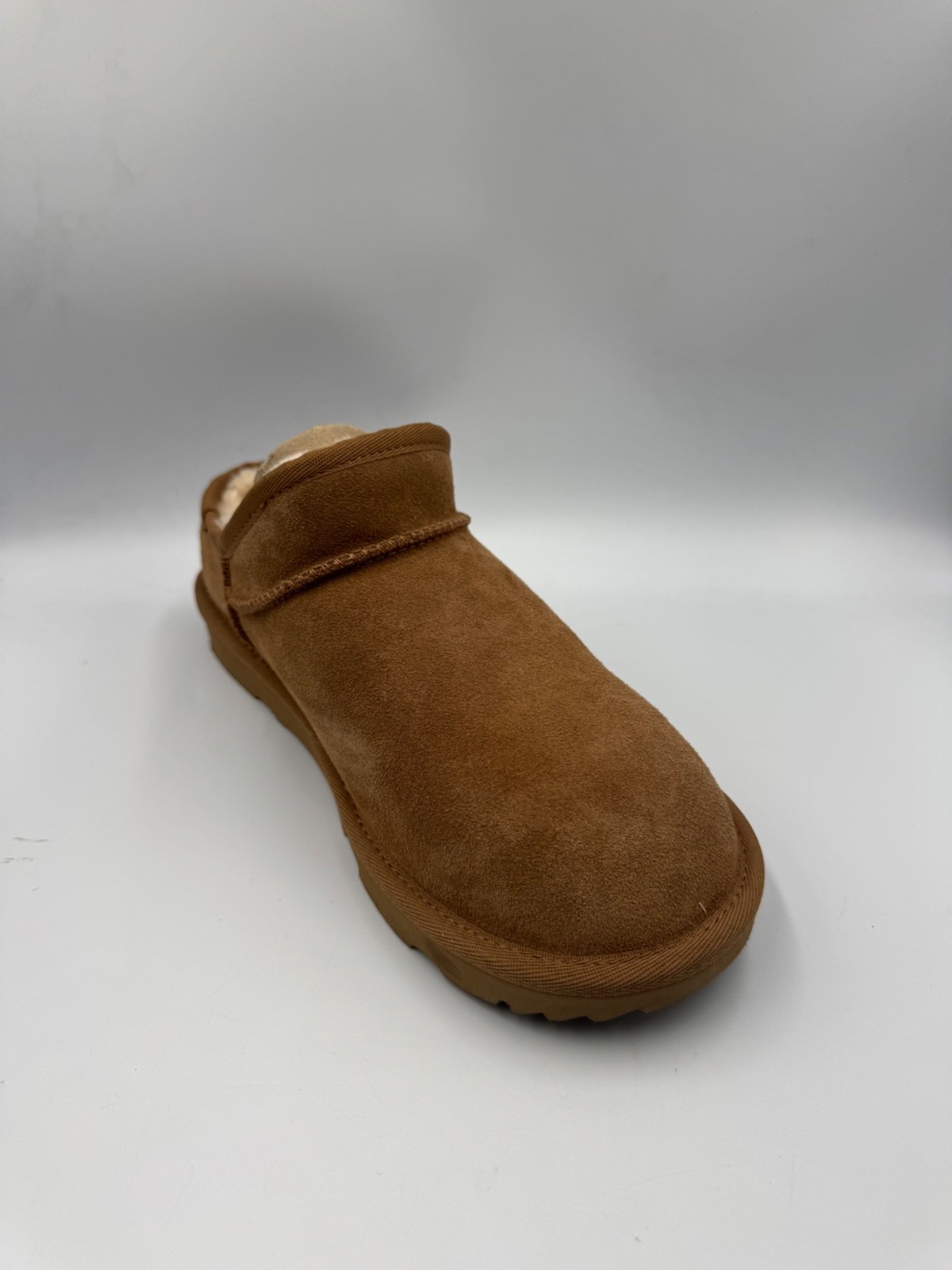 NWOT UGG Classic Slipper womens 5 Chestnut Suede- Amputee Single Left Shoe