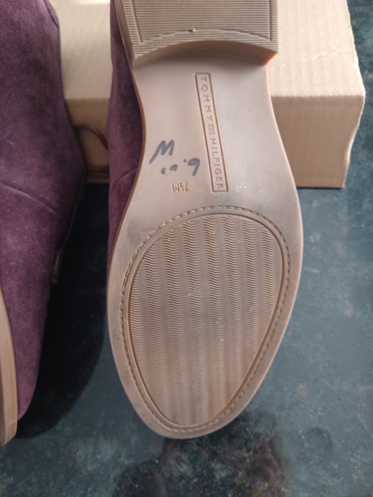 Tommy Hilfiger , Woman Size 7, Deep Purple, On Trend, Oxford Style , Suede