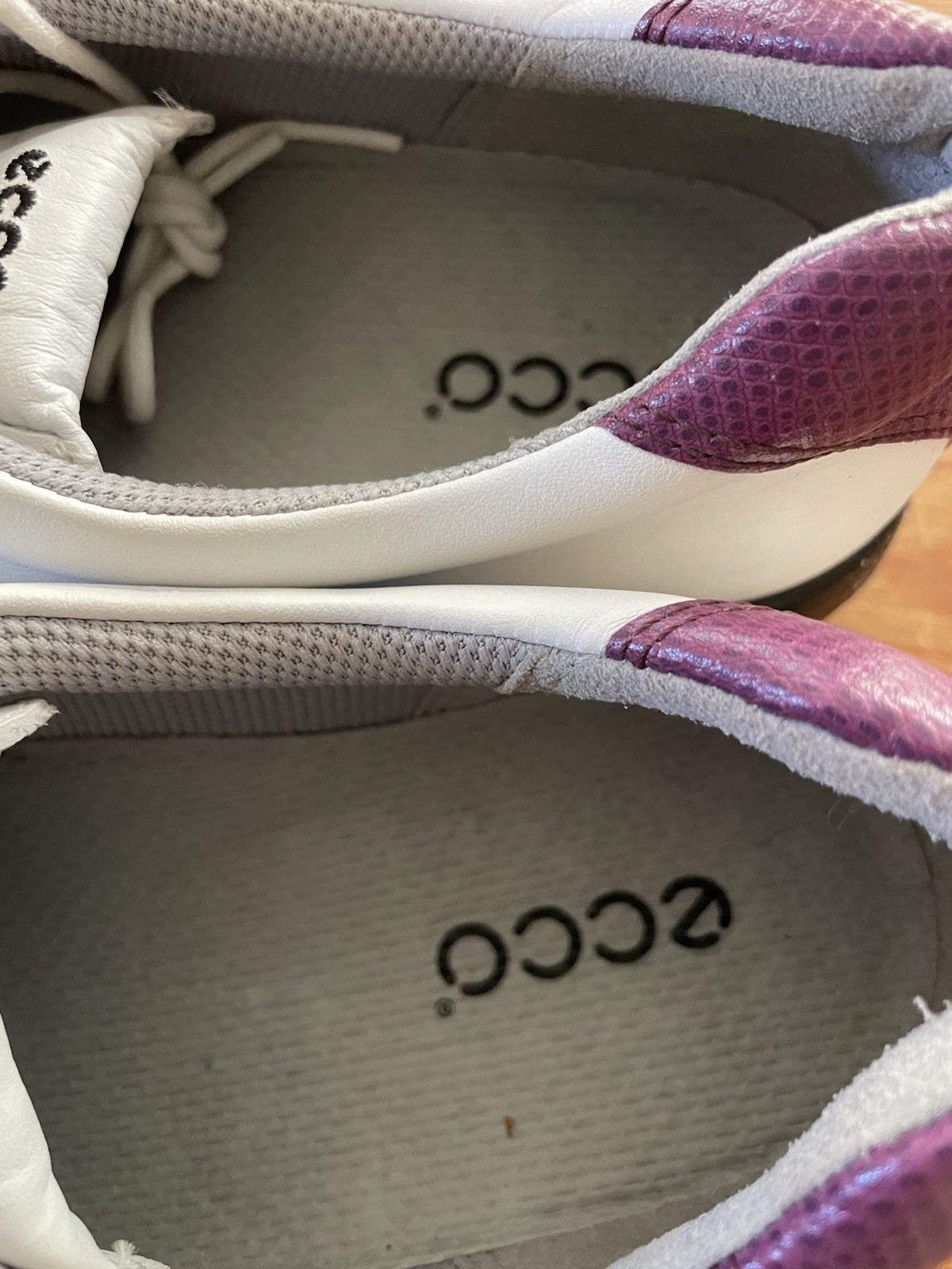 ECCO Golf Shoes Womens 40 BIOM White Purple Leather