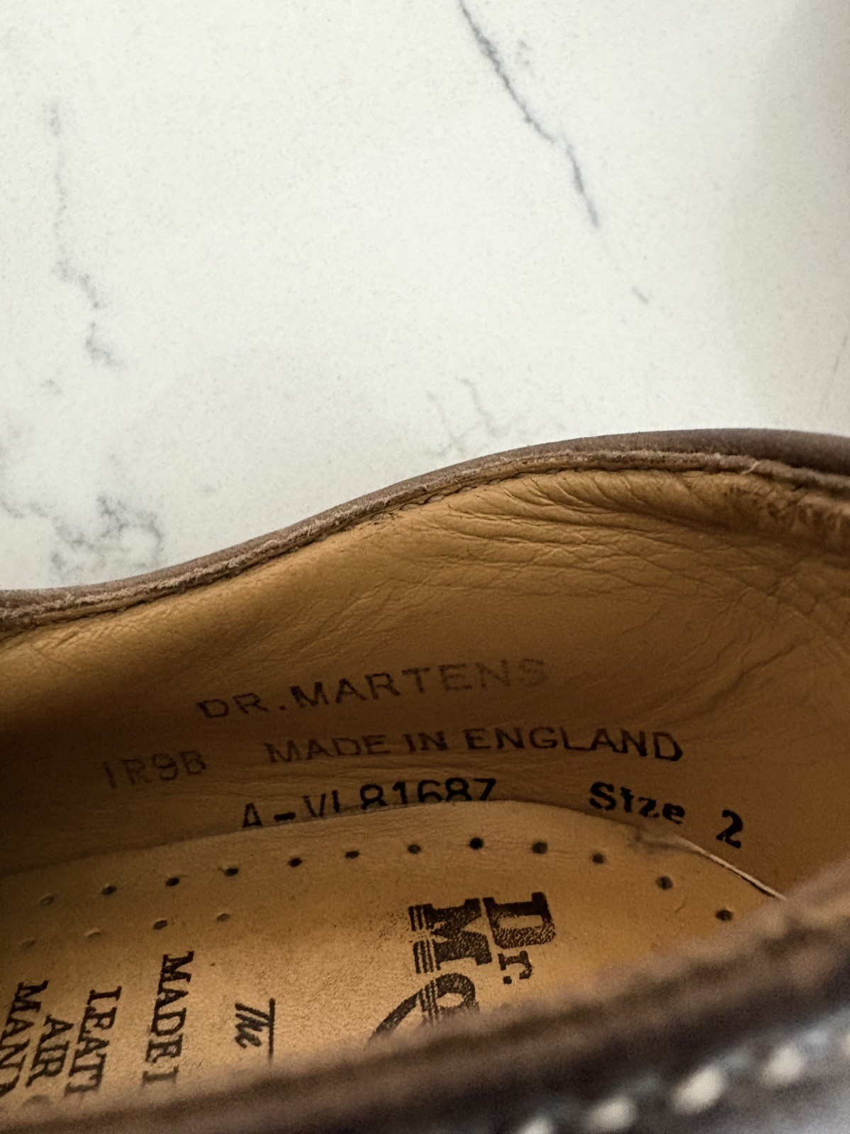 DR. MARTENS RARE VINTAGE MADE IN ENGLAND OXFORDS 1461 WOMENS UK SIZE 2 US 4 1G