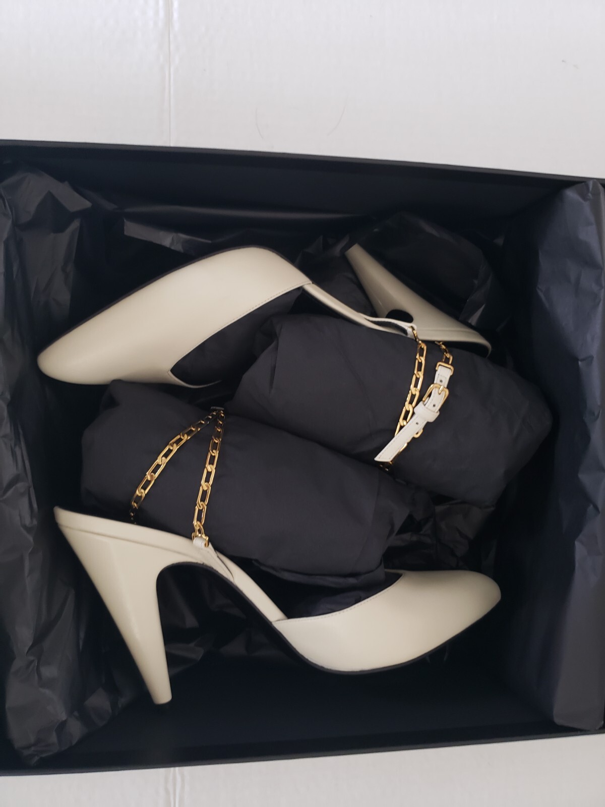 Saint Laurent Paris Women’s White Venus 95 Leather Pump Size 38