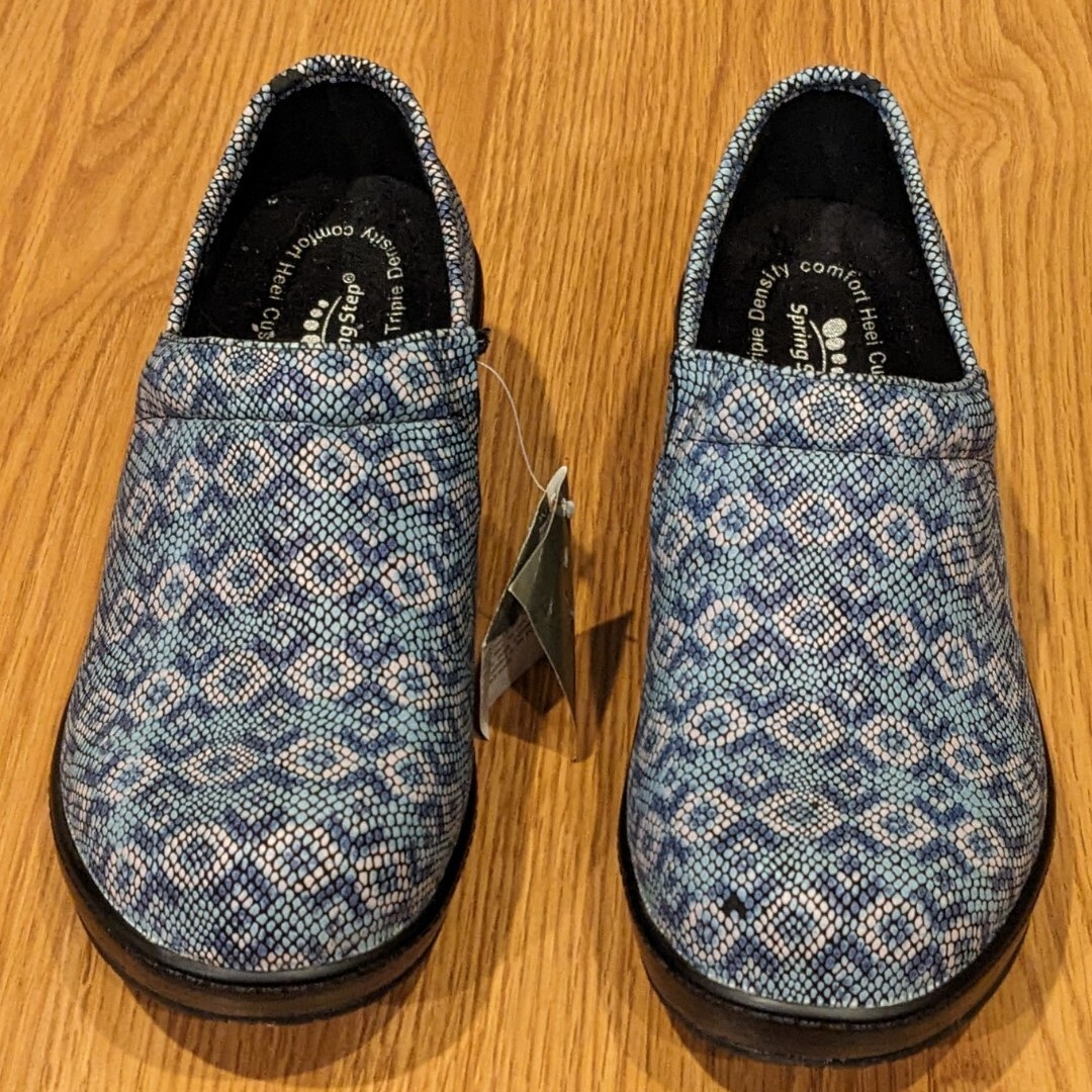 NWOB Spring Step Clog Professional Work Shoes NEPPIE Blue Spotted – 9