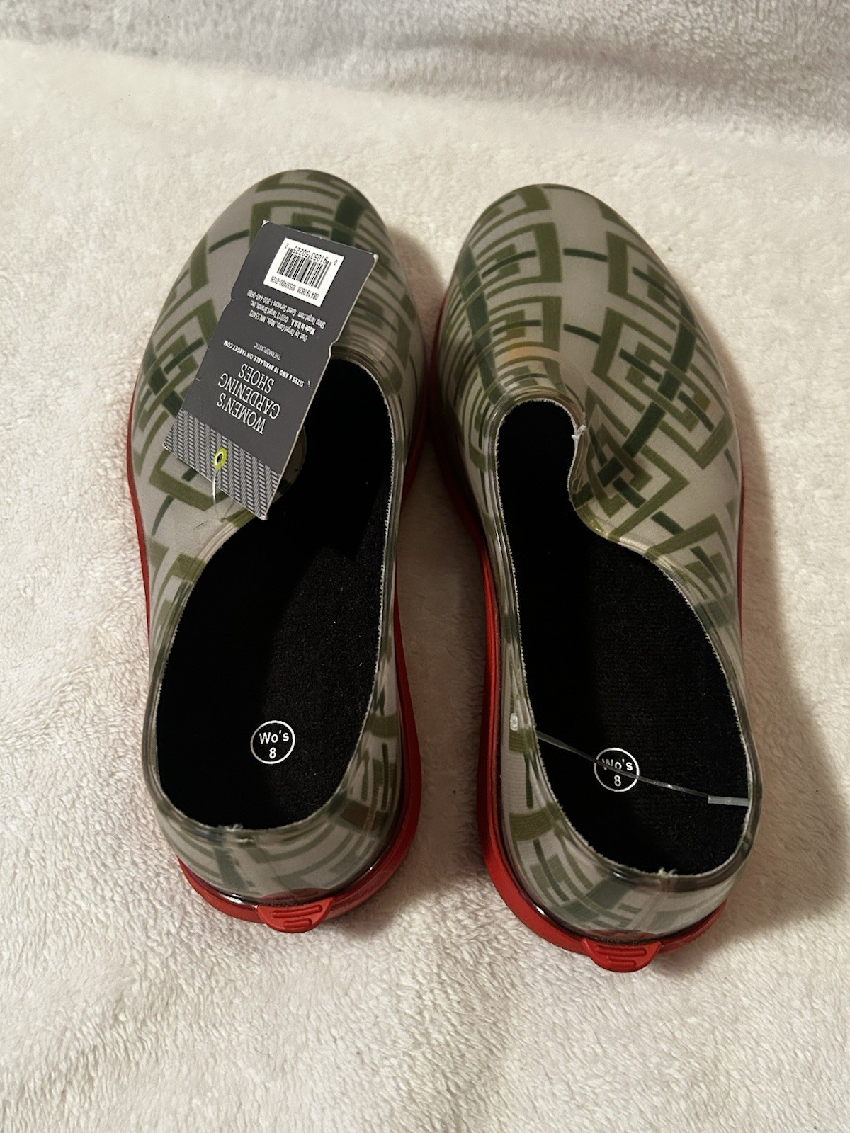 NWT Women’s 8 garden shoes green pink waterproof comfort insole outdoor her gift