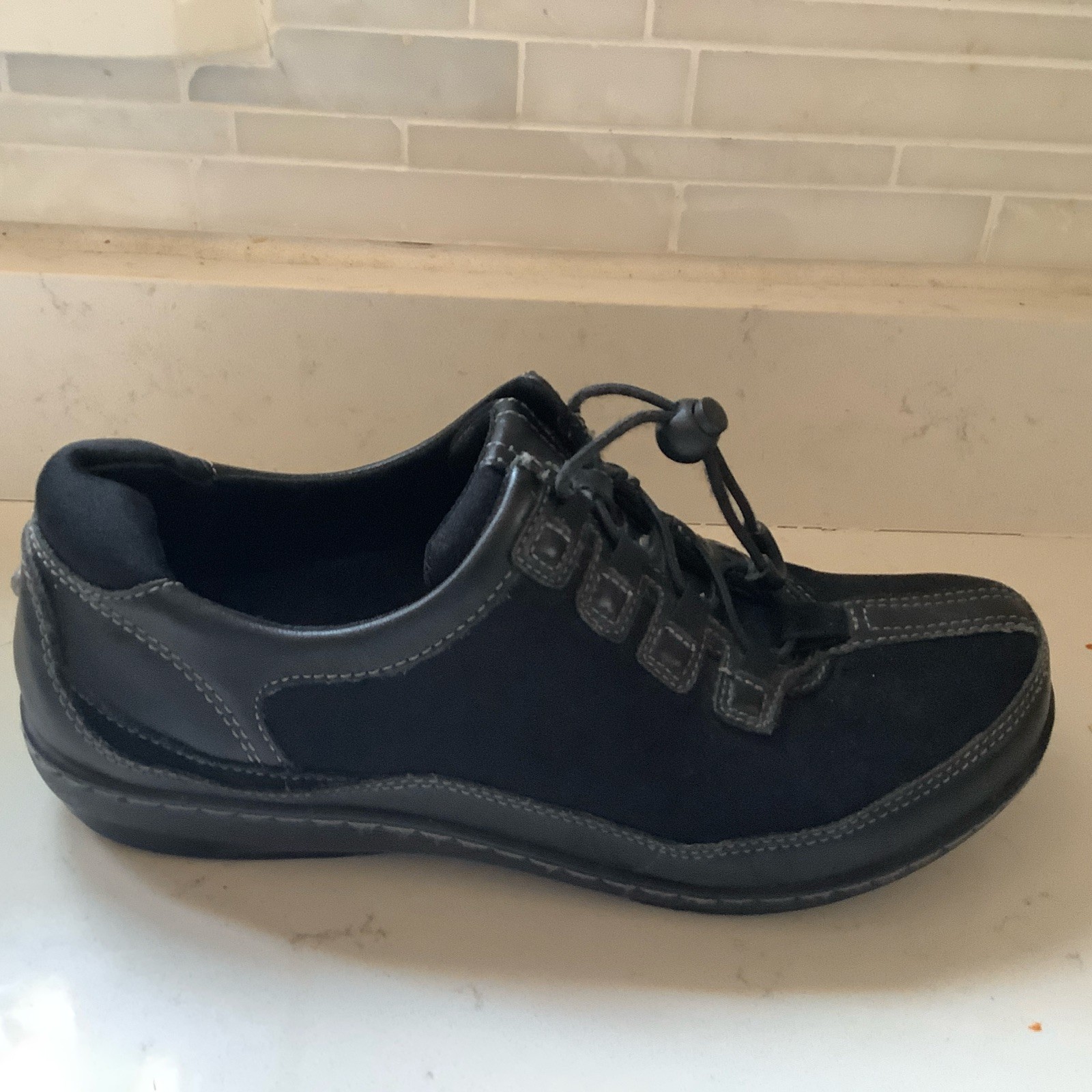 Aetrex – Crystal Black Leather Bungee Women Oxford – Blackberry Sz 7.5 Wide EUC!