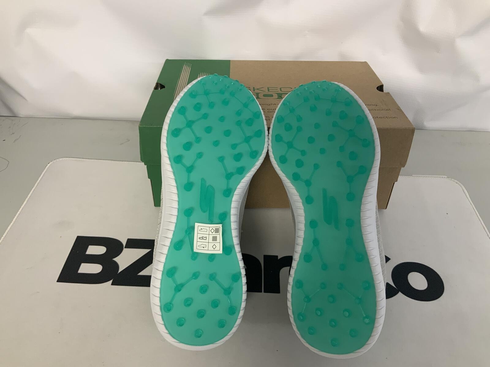 Skechers Women’s Go Golf Water Repellent SIZE 7.5 Gray and Turquoise NEW IN BOX
