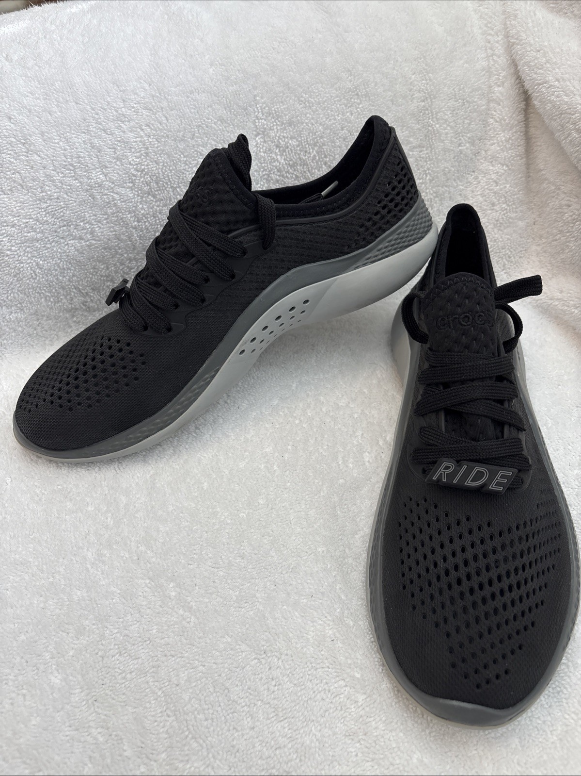 Women’s Crocs Sneakers Lite Ride 360 Pacer Lace Up Shoes Black #206705, 9