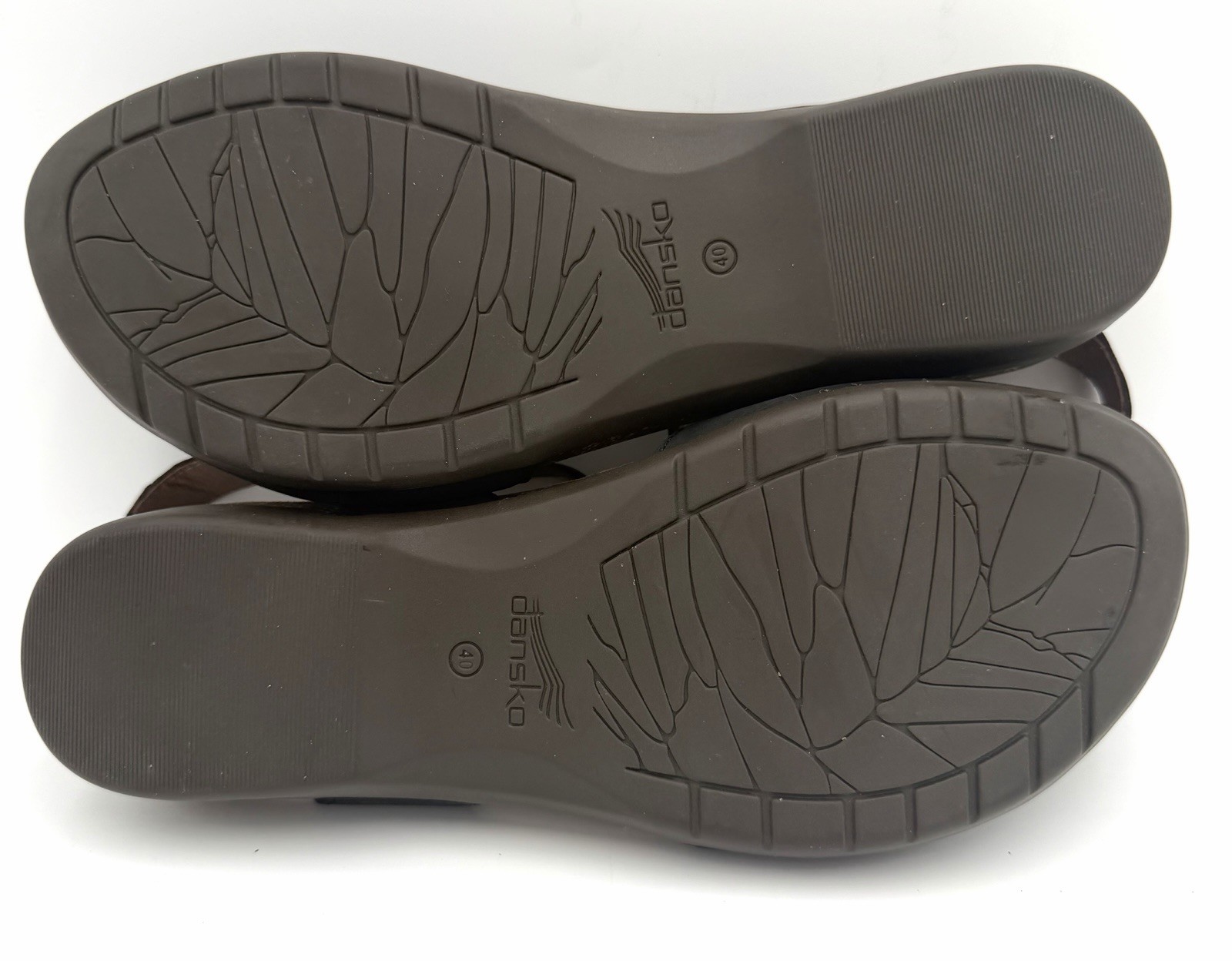 Dansko Rowan US 9 EU 40 Black Nubuk Leather NEW