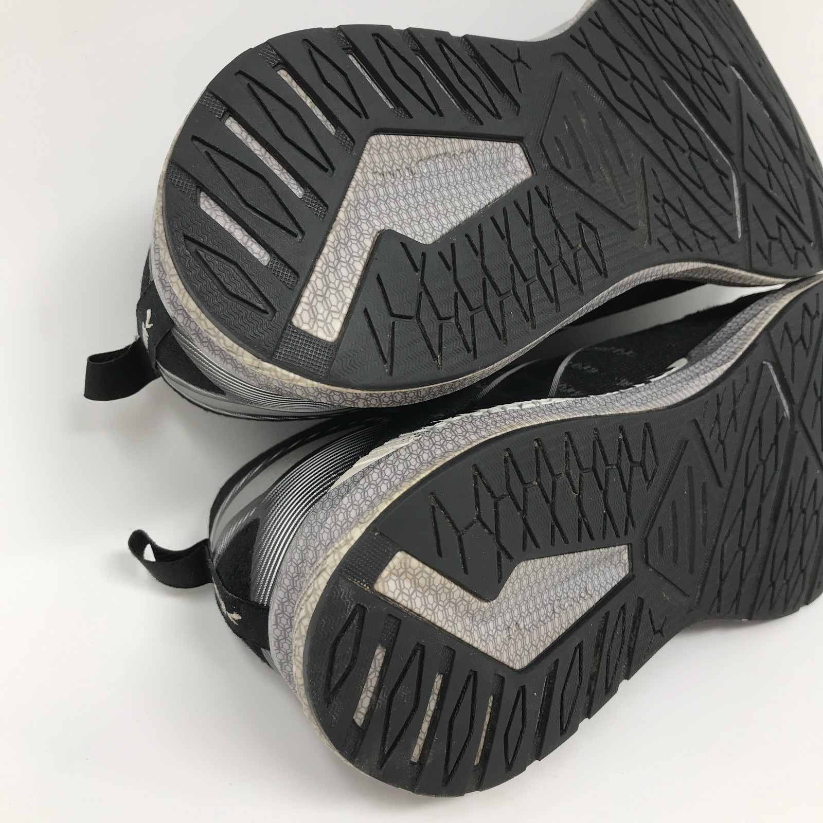 Brooks 1203841B039 Levitate GTS 6 GuideRails DNA AMP Running Women 9 Black Shoes