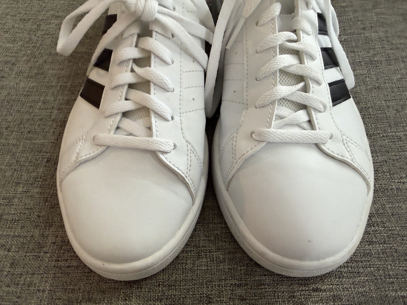 Adidas Grand Court 2.0. Sneakers Womens 8.5 White Black Stripes Excellent