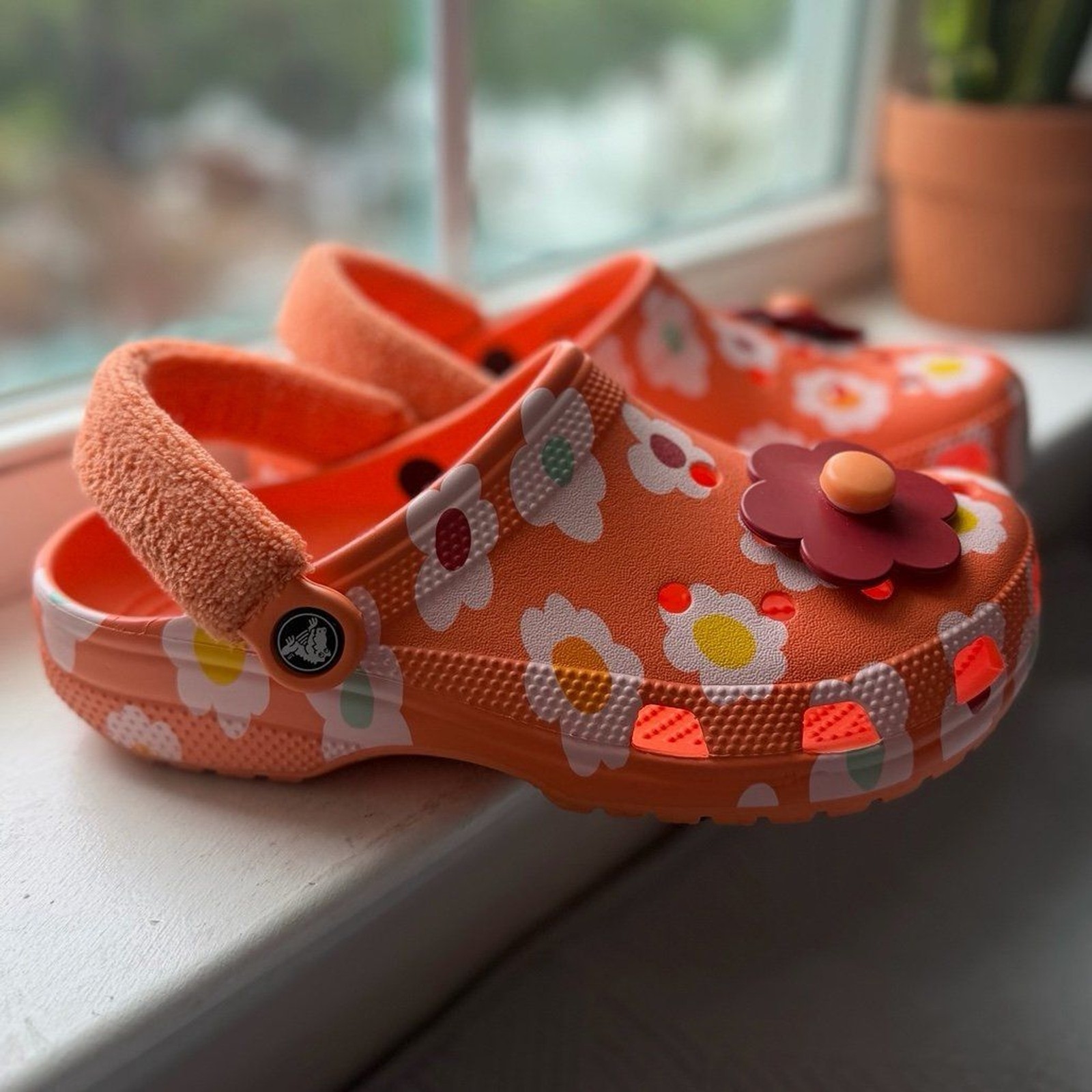 Crocs Zen Garden Sensory Orange Floral Terry Cloth Classic Clogs M 7 | W 9