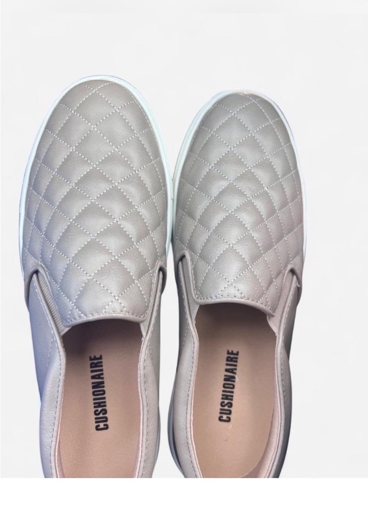 Cushionaire Reena Women’s Gray Quilted Cushioned Comfort Slip-On Shoes 9.5W
