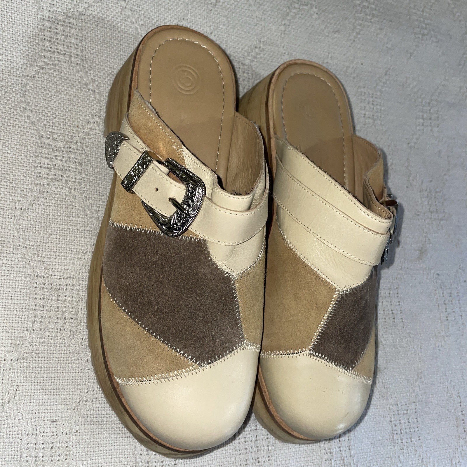 Urban Outfitters Platform Mules Womens Size 9 M Beige Brown Leather Going Out