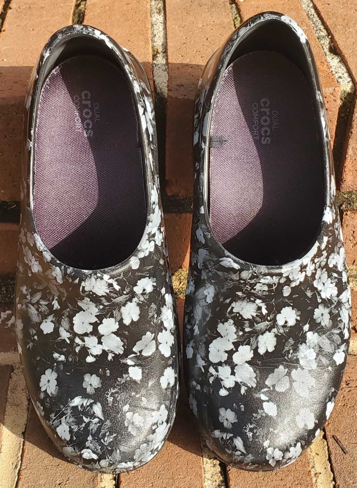*Crocs*Neria Pro II●Women’s Clogs Sz.W10●Graphic Floral Print●Slip Resistant🐊