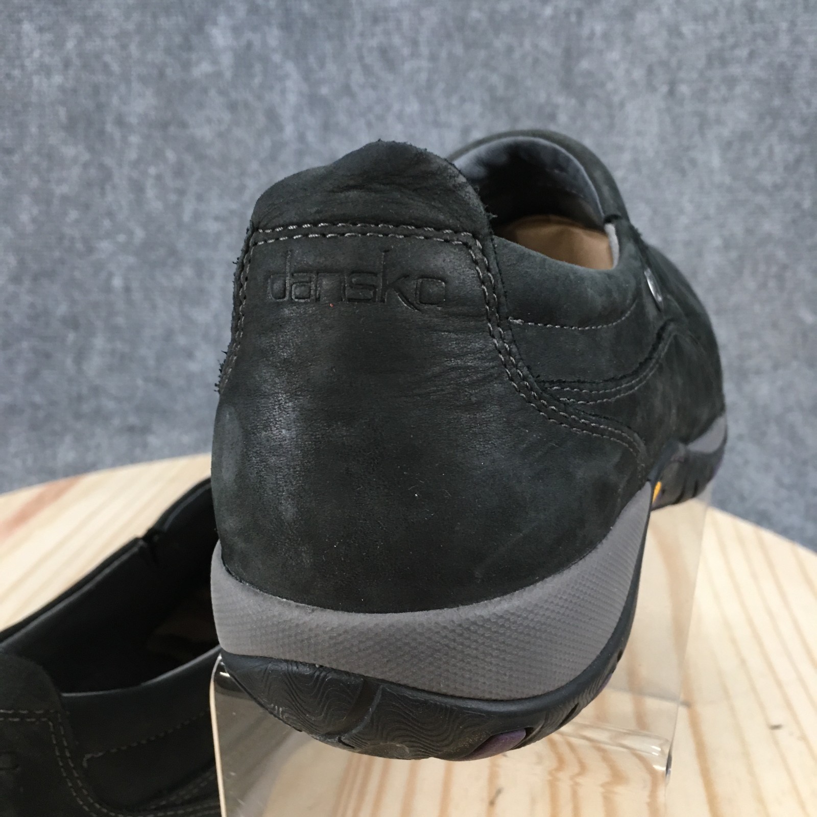 Dansko Patti Waterproof Slip On Shoes Womens 40 Vibram Leather Black 4353100294