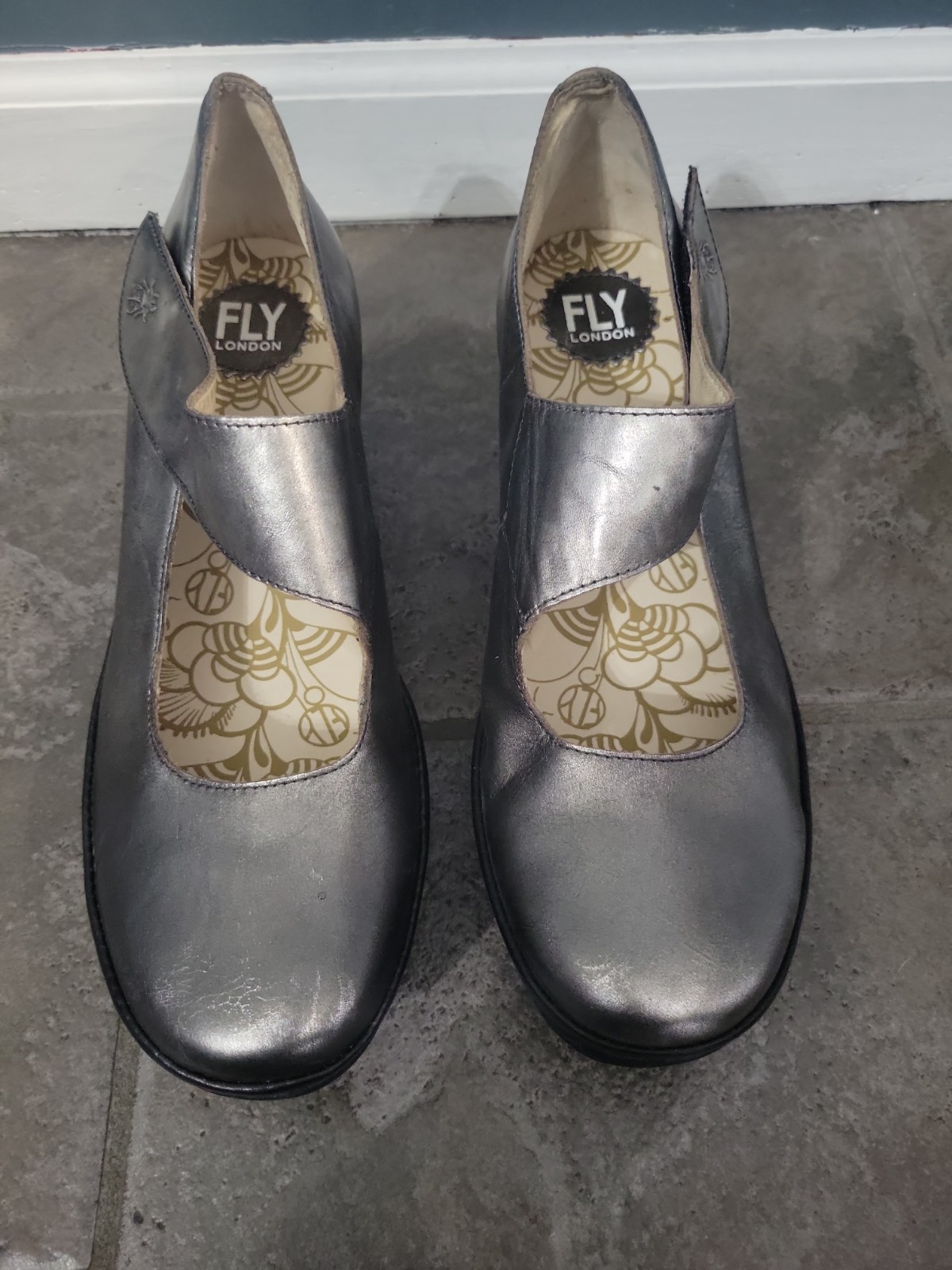 Fly London Yasi Womens Size US 10.5-11 Pewter Mary Jane Wedge Shoes *New, No Box