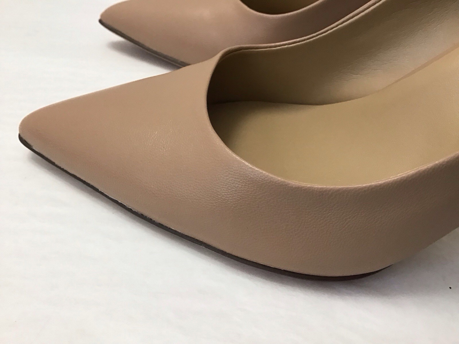 New Naturalizer 8.5 Wide Anna Pointed Toe Dress Pumps Creme Brulee Leather (N62)