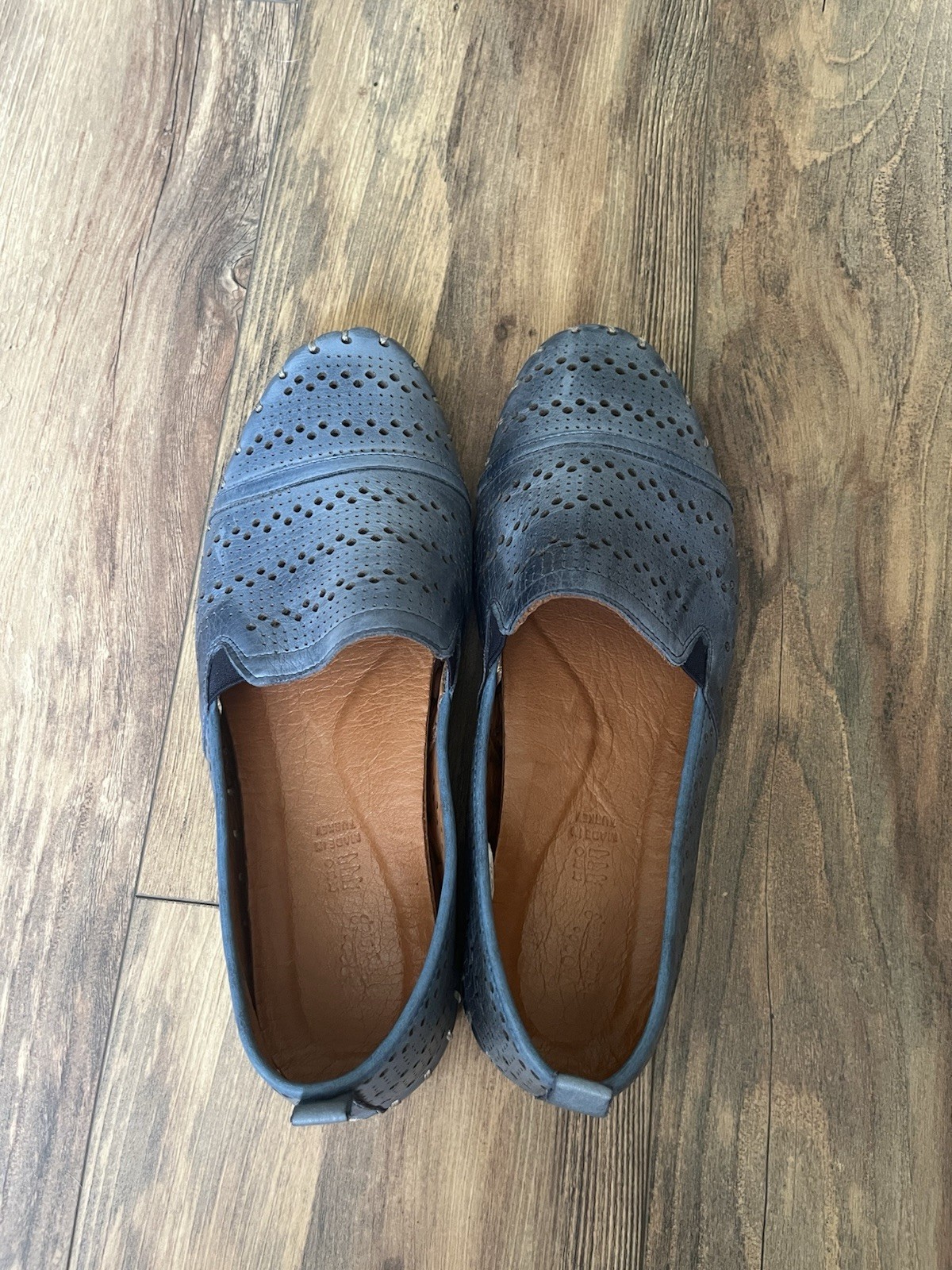 Spring Step Women Perforated Leather SlipOn Walking Shoes Size 41 (9.5-10) Blue