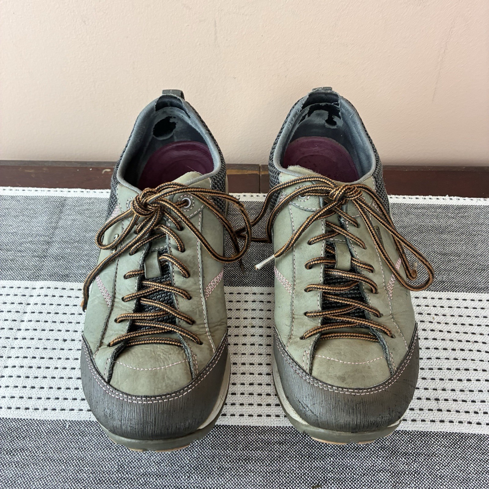 Dansko Paisley II Waterproof Women’s Hiking Walking Shoes Sage Green Sz 38 US 8