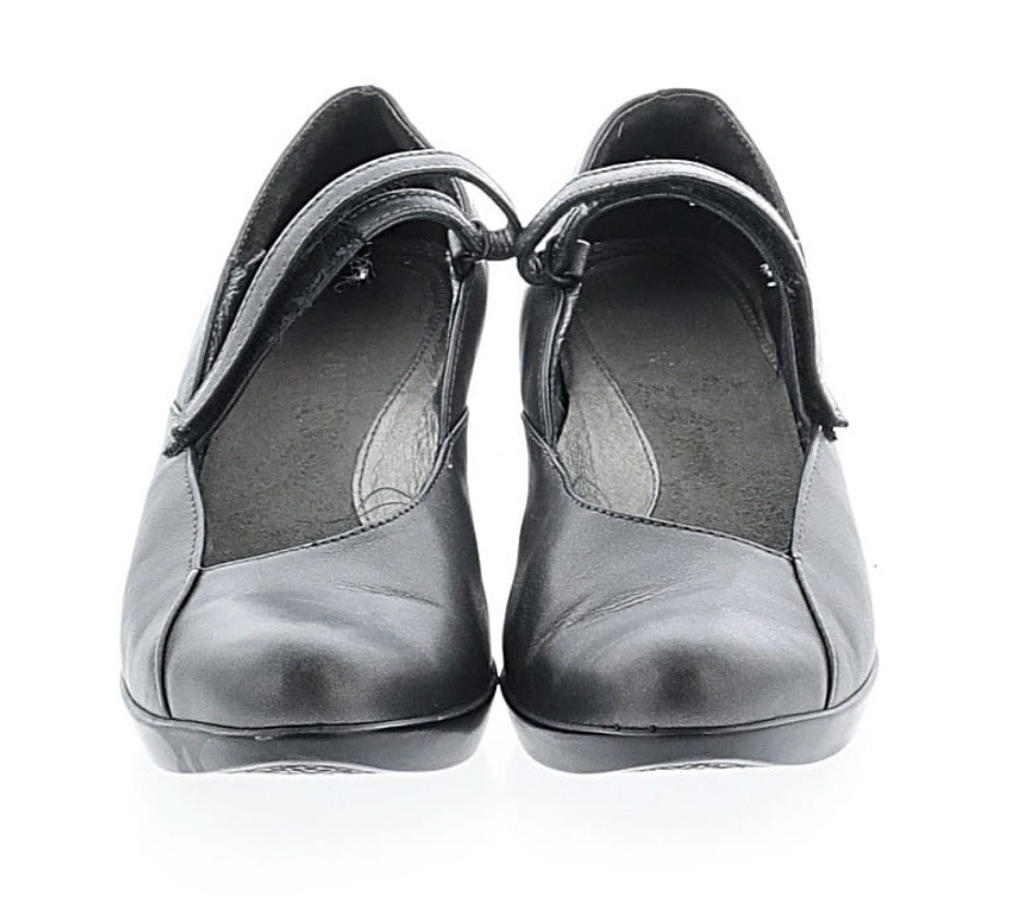 NAOT Mary Jane Shoes Women’s Size EU 39 /8-8.5 Metallic Gray Leather Heels Pumps
