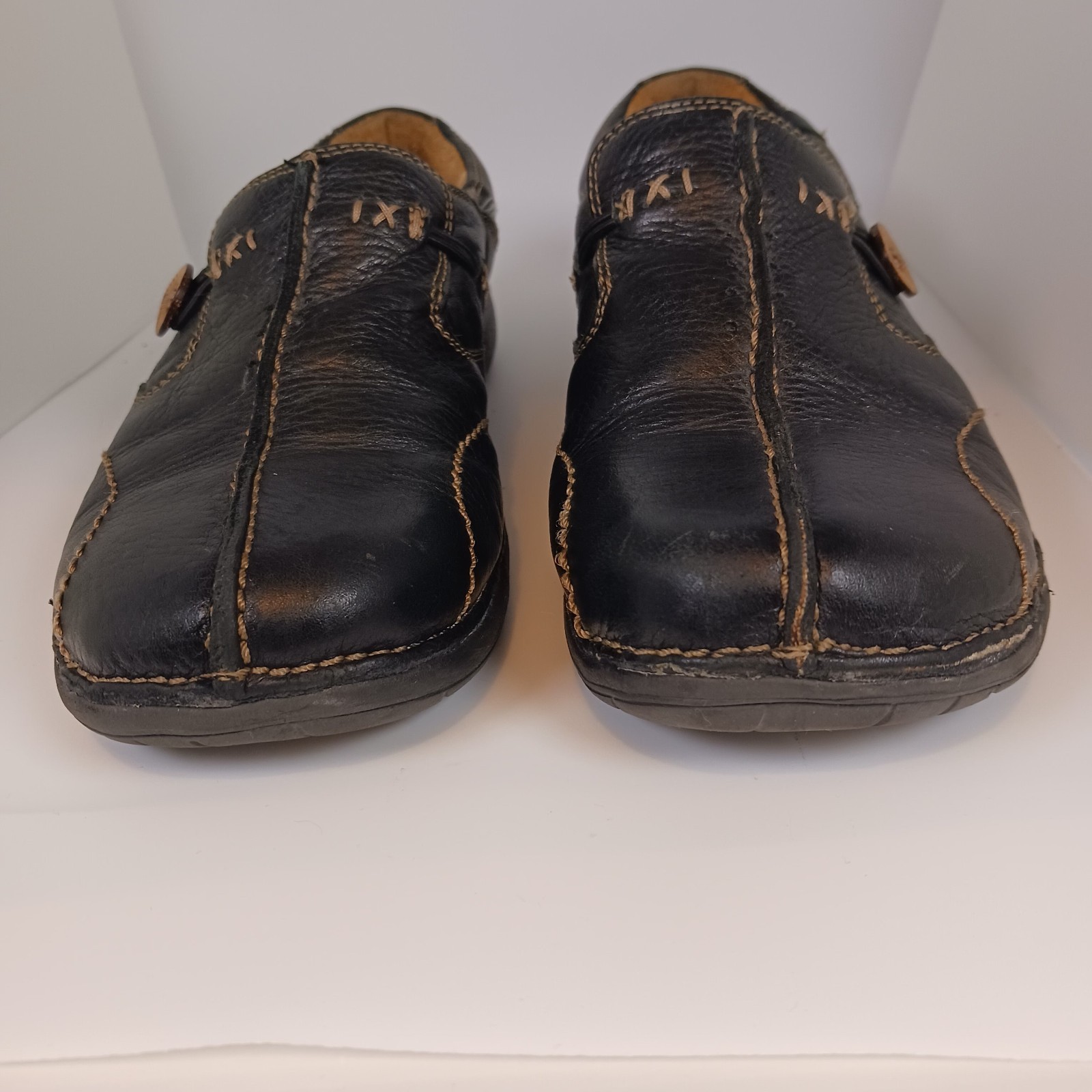 Clarks Unstructured Un Loop Women’s 7M Black Leather Slip‑On Comfort Shoes