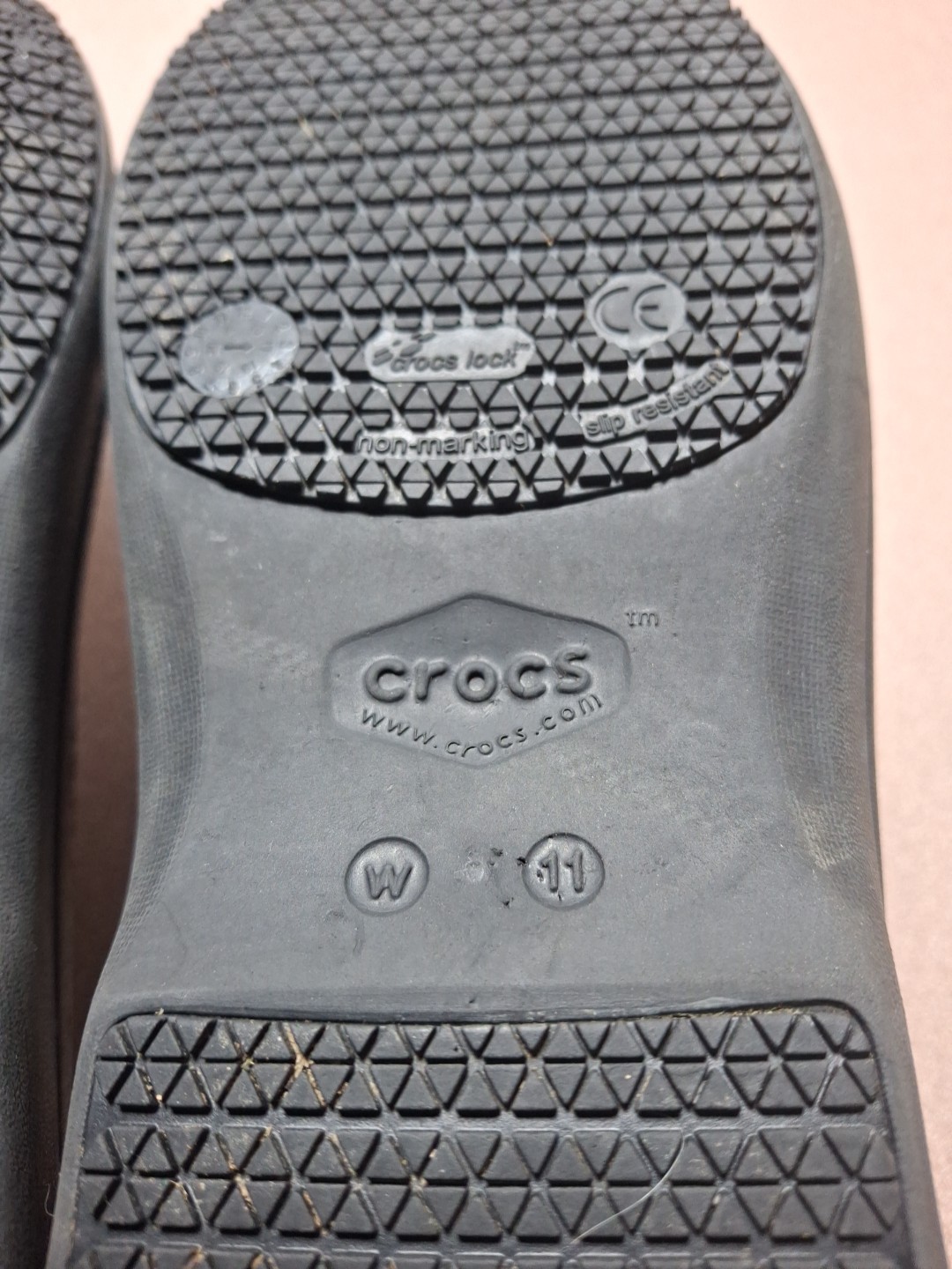 CROCS Neria Pro II Graphic Print Slip Resistant Slip-On Work Nurse Clogs Size 11