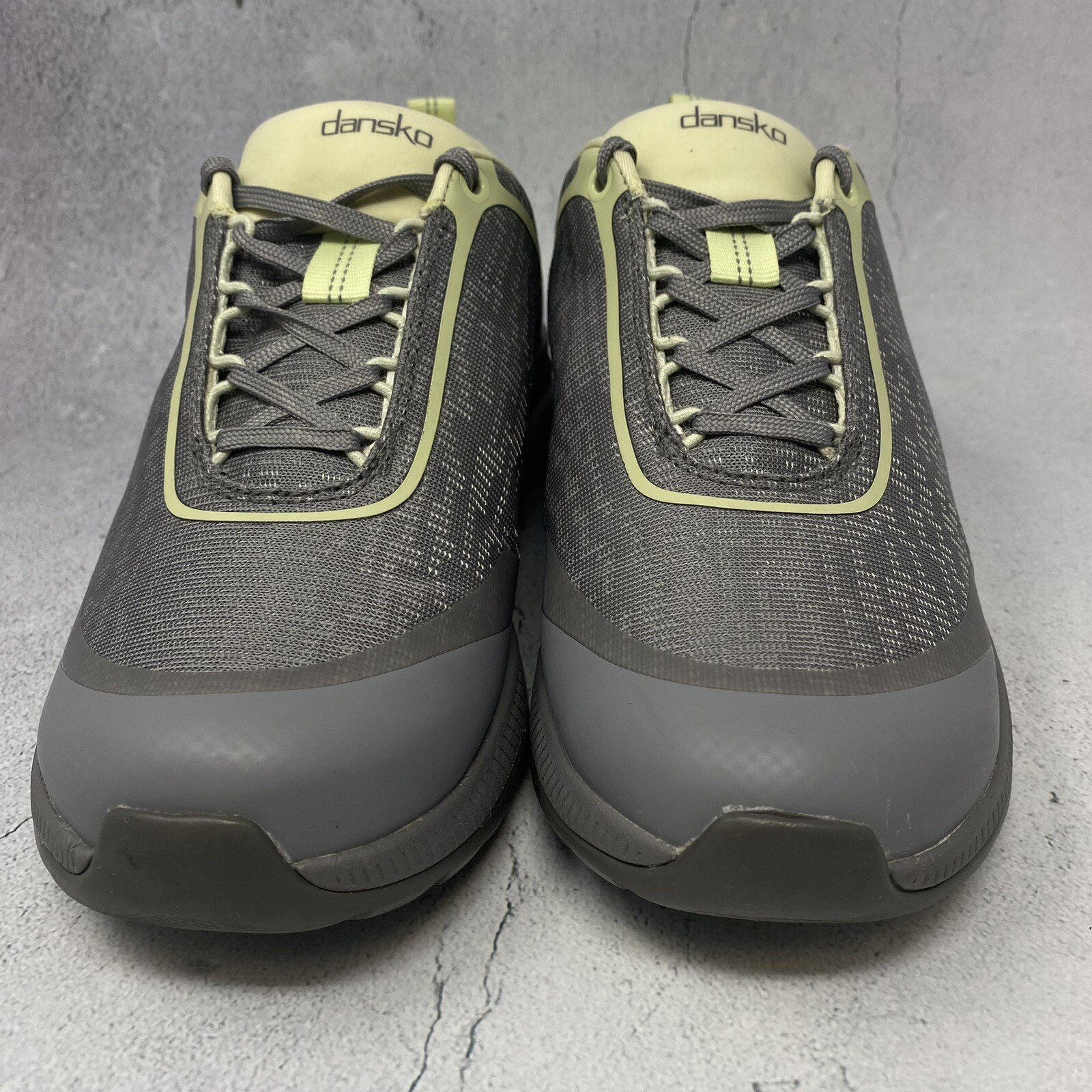 Dansko Women’s Makayla Beige Outdoor Sz 39 US 8.5 – 9 M Waterproof Sneakers