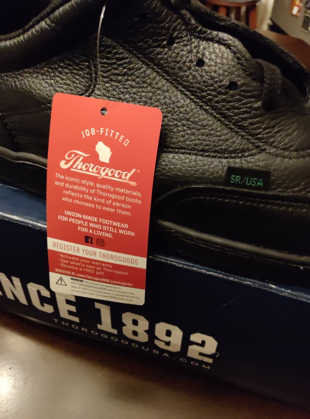 Thorogood BLACK COURT SHOE Size 7 XW (Extra Wide)