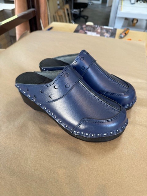 Swedish Clogs Troentorp Durer Navy Blue leather Size US Womens 8 / EU 38