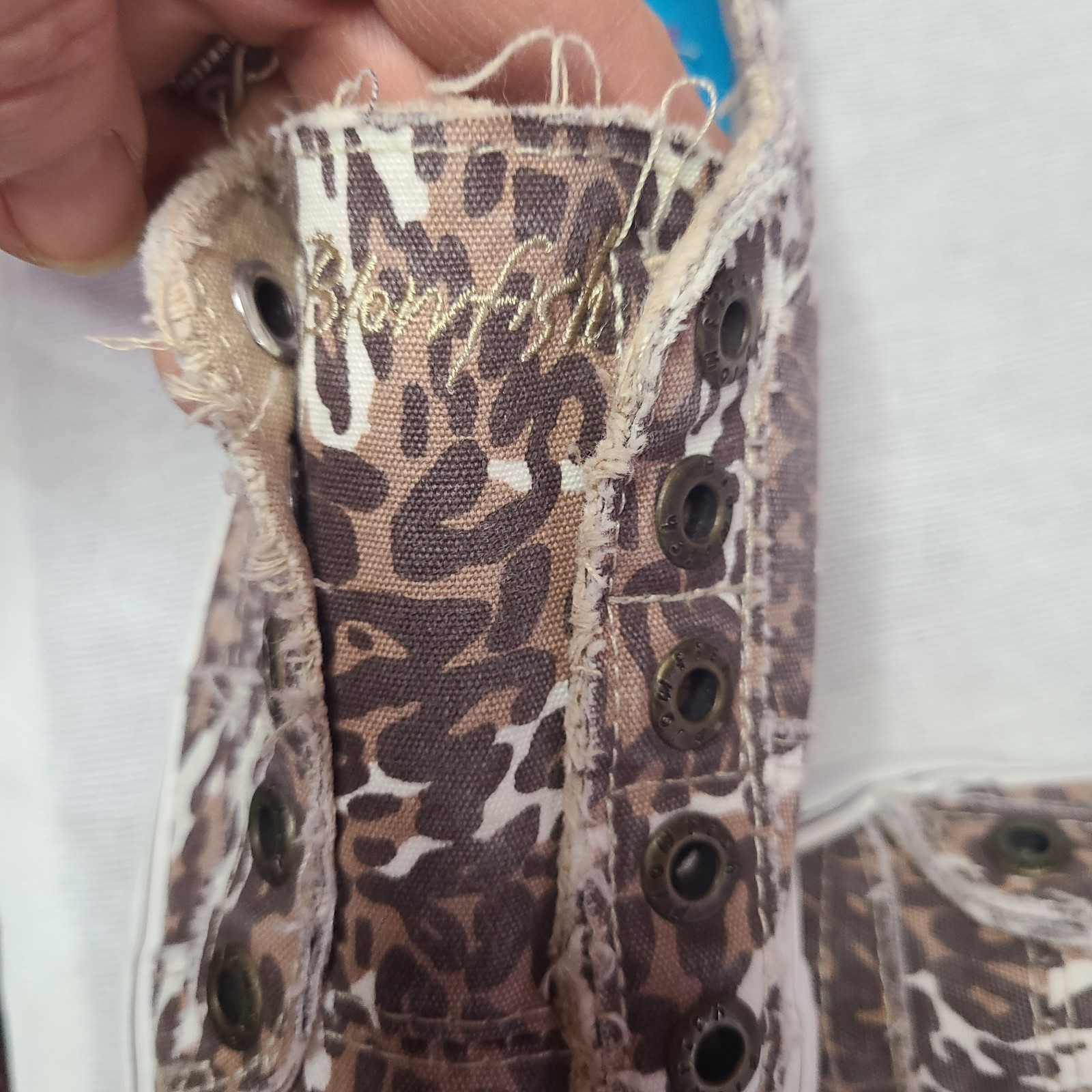 **Blowfish Play Comfort Sneaker – Women’s Size 6 Natural City Kitty NEW Leopard