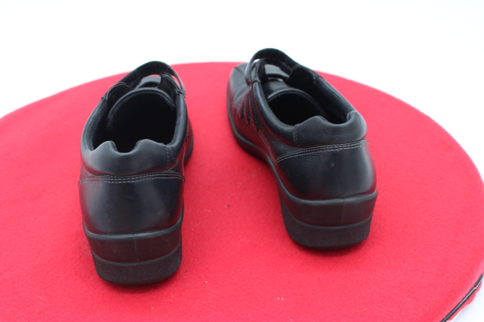 Ecco Black Women’s SZ 10.5 / 41 Leather Shoes Hook & Loop