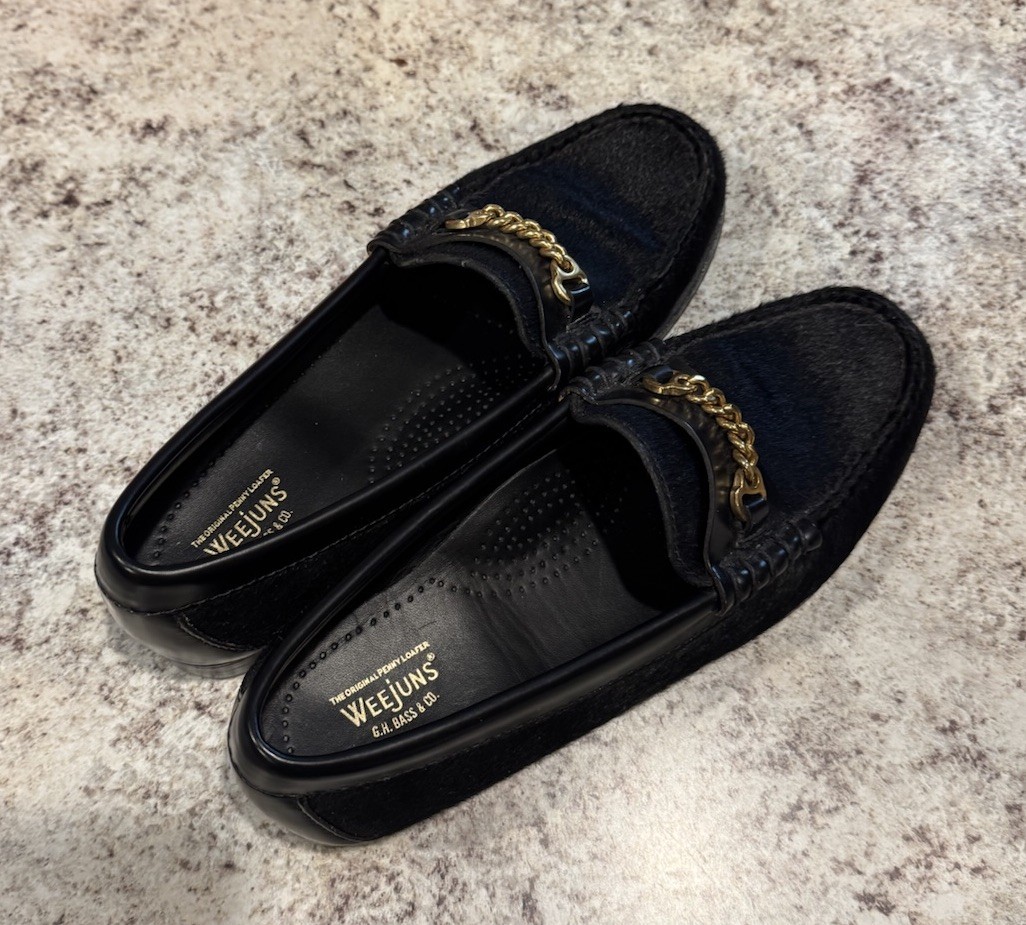 GH BASS – WOMEN’S – 6 M US – WEEJUNS LOAFERS – BLACK PONY HAIR – CELESTE CHAIN