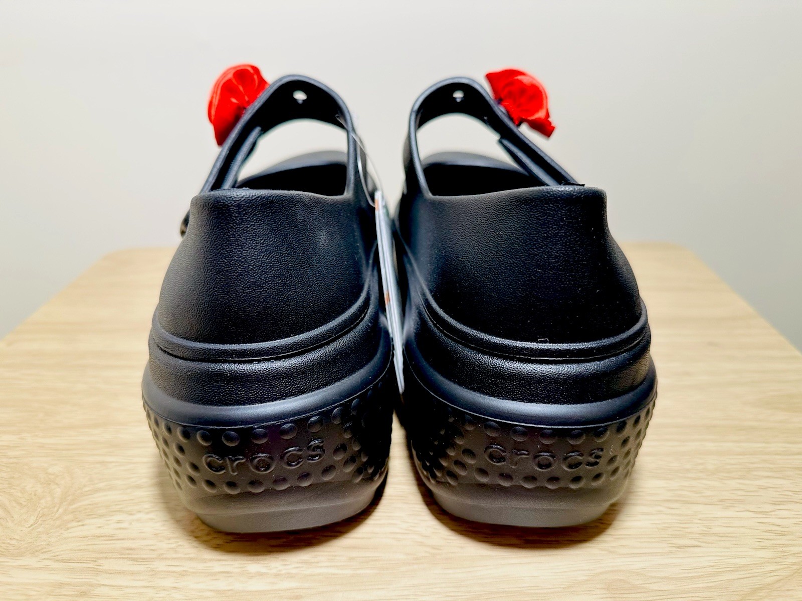 Crocs Stomp Rosette Mary Jane platform clog shoes black NWOB size 9
