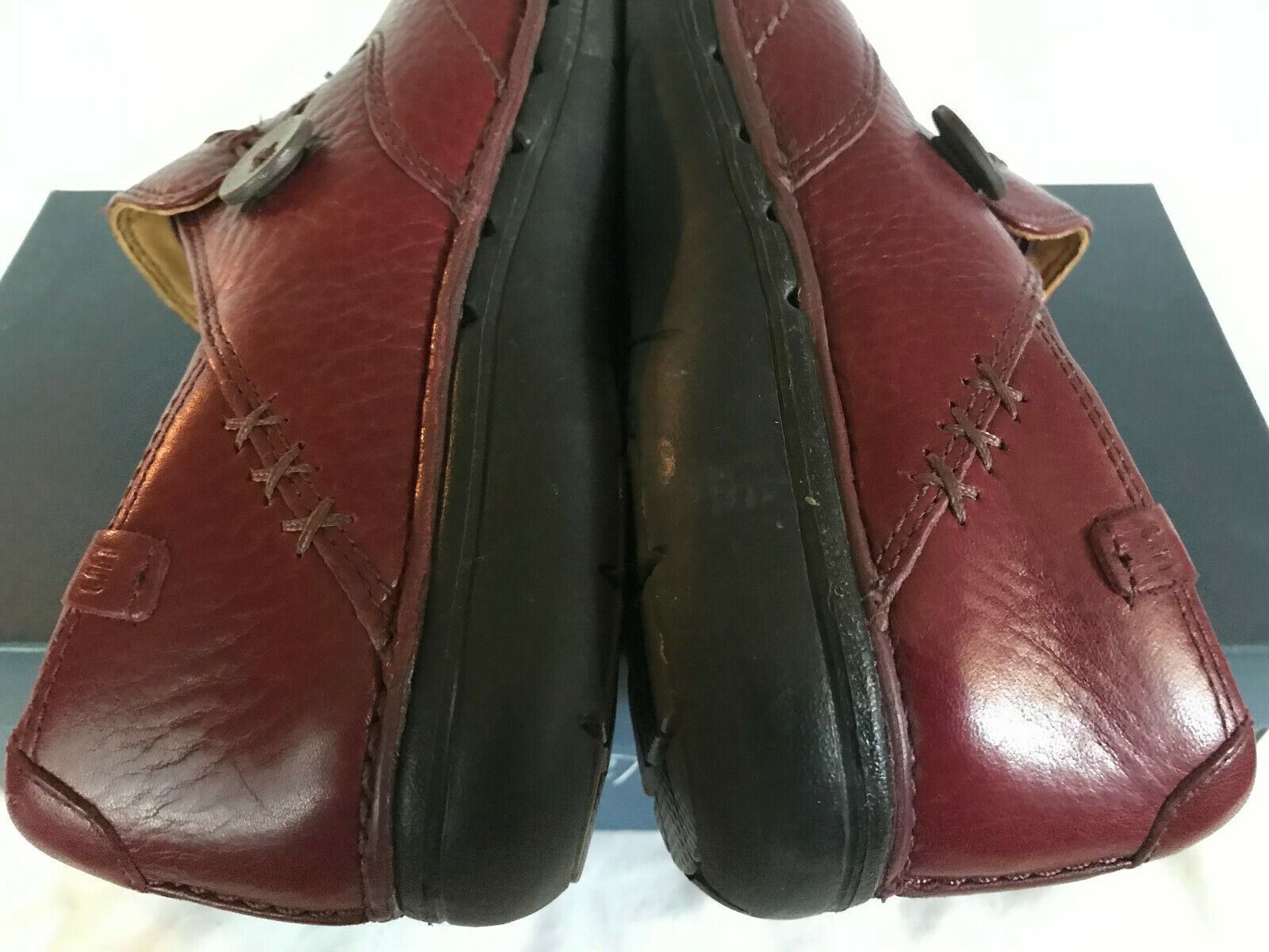 Clarks Un.Loop 86482 Red Leather Button Split Loafers Shoes Women’s US 6M