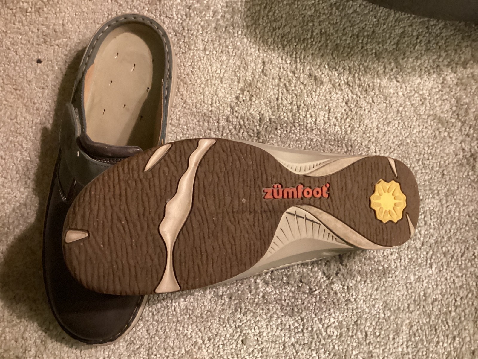 zumfoot womens clogs