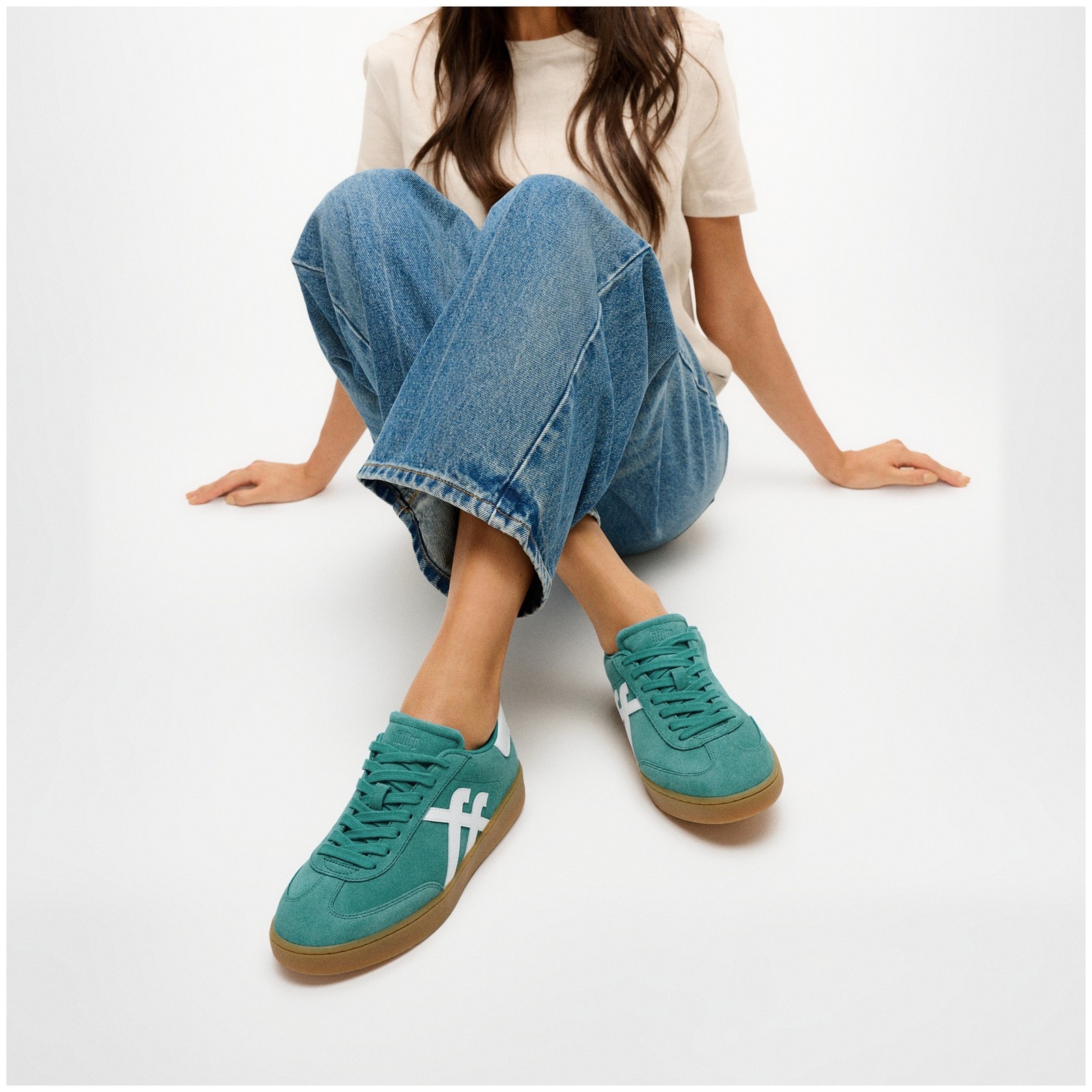 FITFLOP Women’s Dash T-Toe Teal/Urban White Suede Sneakers (A6I-E05)