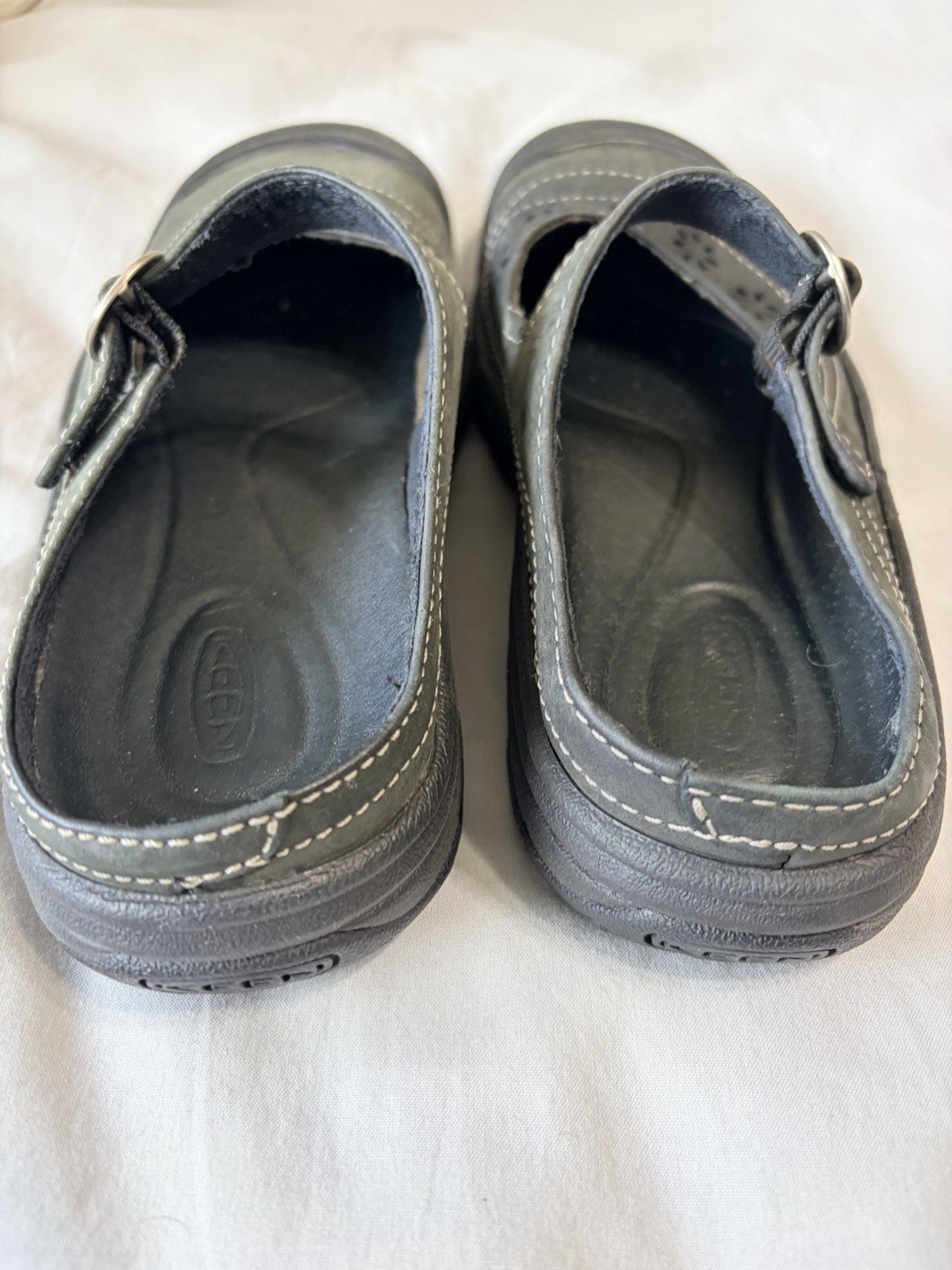 KEEN Women’s Gray Leather Mary Jane Comfort Shoes Adjustable Buckle Strap US 7.5