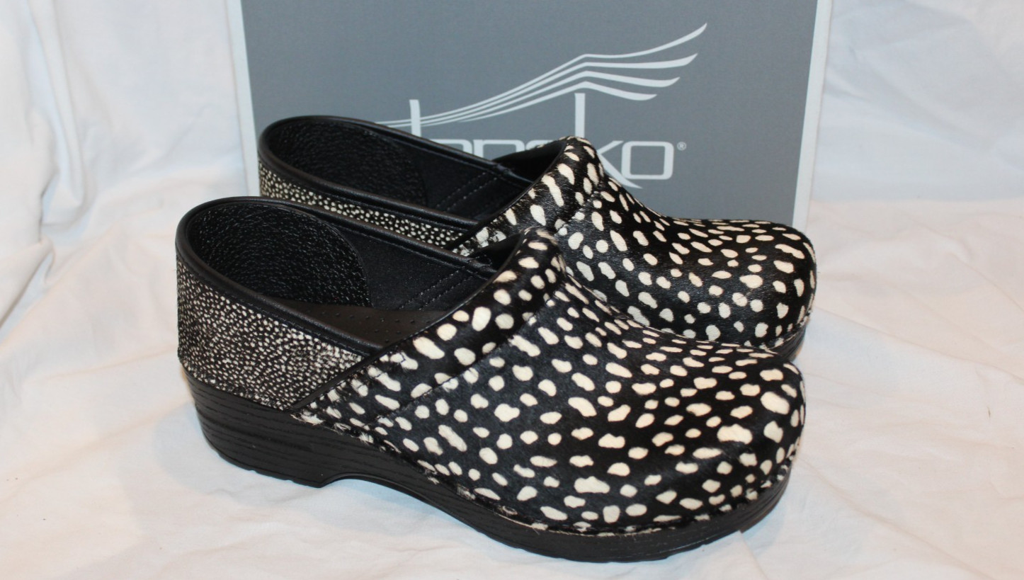 DANSKO WOMEN’S PROFESSIONAL SLIP ON CALF HAIR SPOTTED CLOGS BLACK EU 41