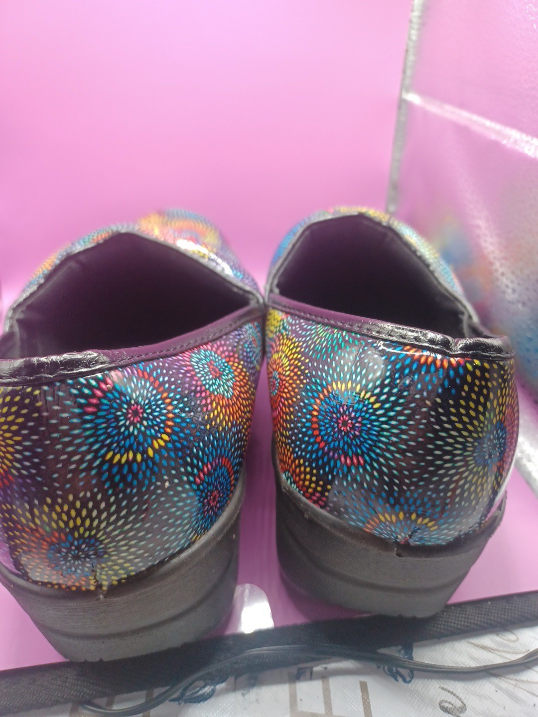 SAVVY BRANDY WOMEN’S NURSING SLIP RESISTANT CLOGS SHOES Sz 8 Fireworks