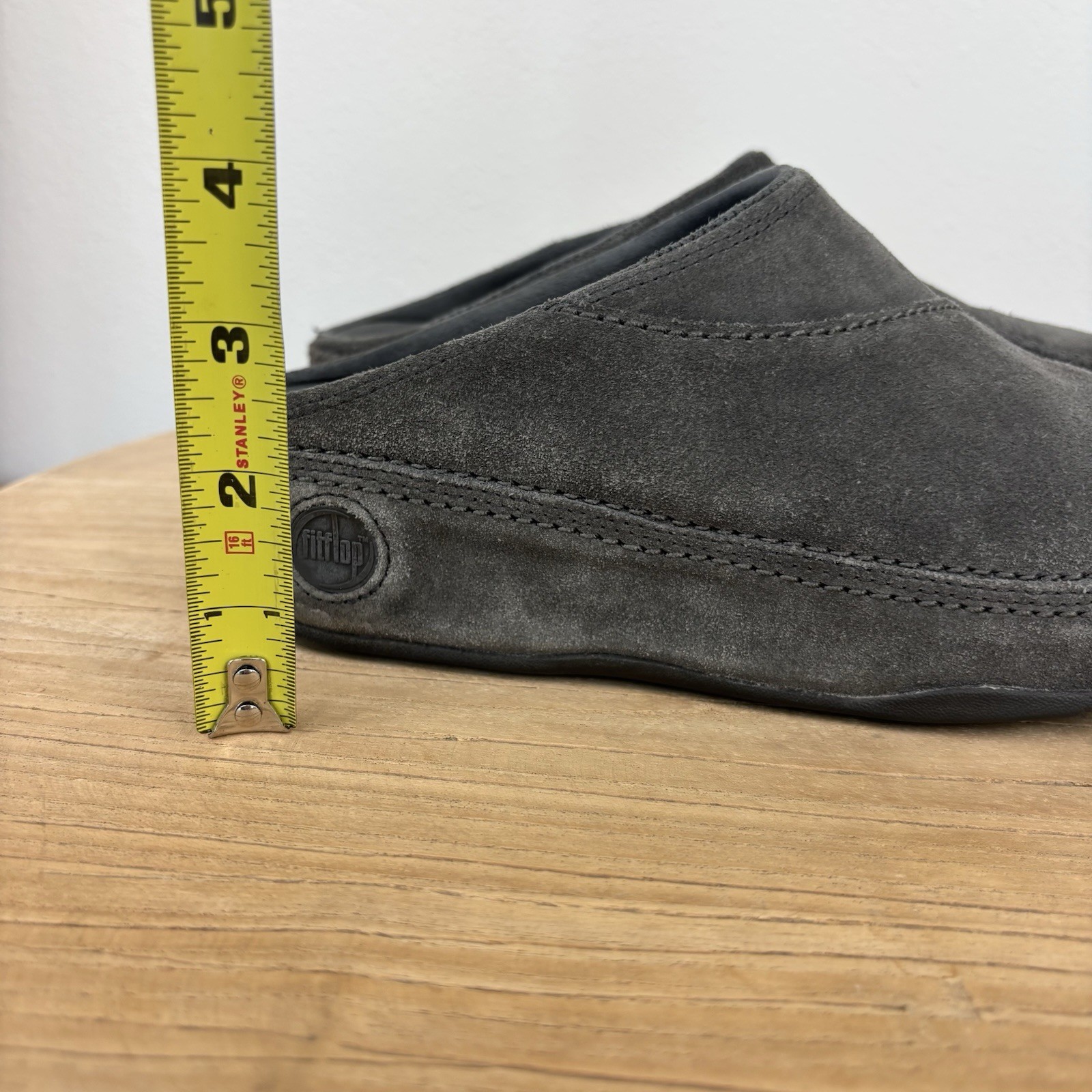 FitFlop Clogs Womens 8 Suede Slip On Mules Shoe Gray Walking Work Out Comfort