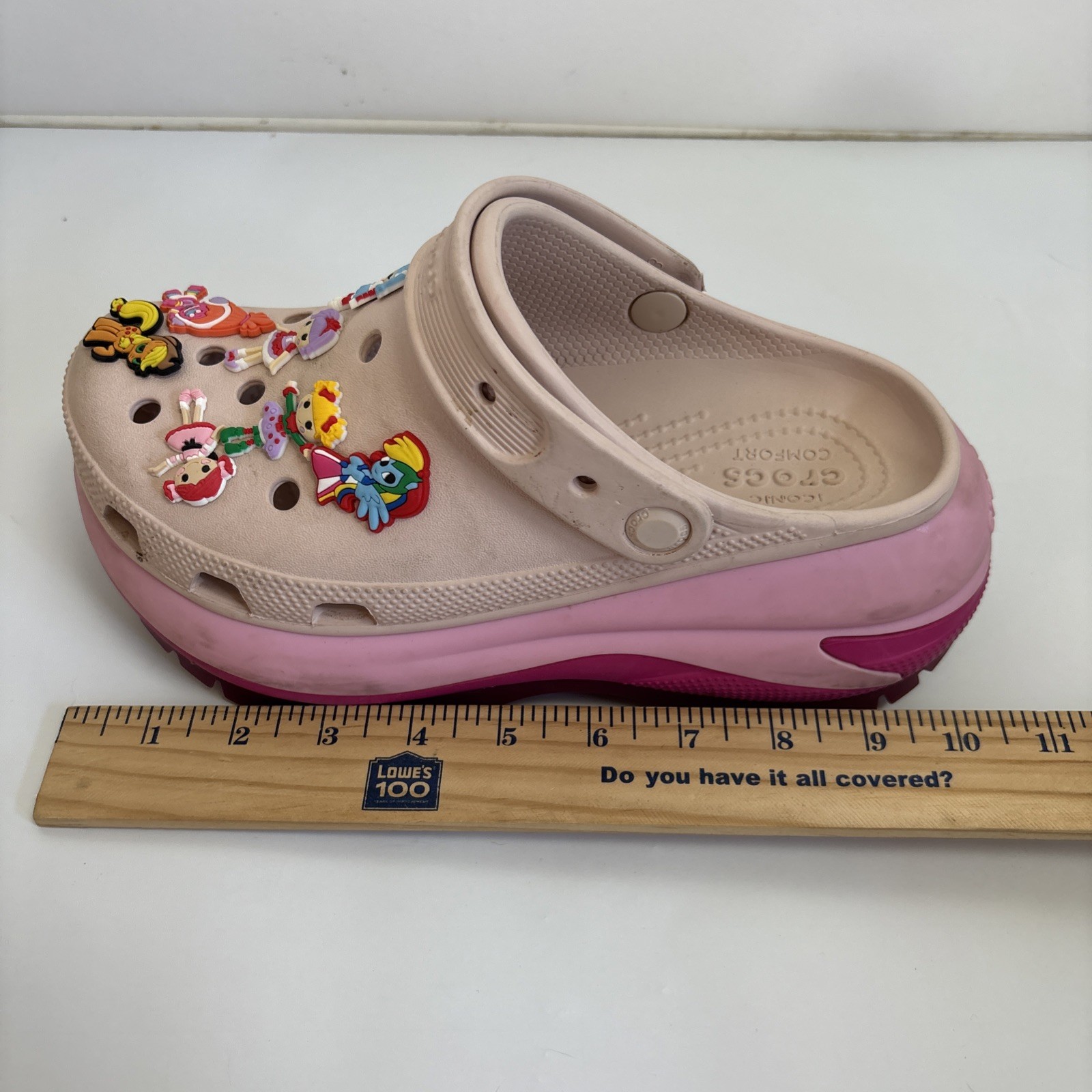 Crocs Mega Crush Clog Pink Ombré Unisex W 7 M5 W/Charms Festival Anime Going Out
