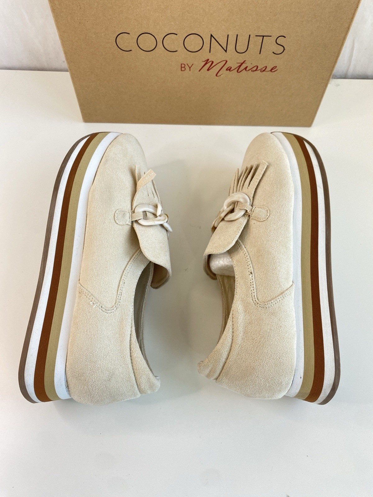 Coconuts by Matisse Bess Beige Ivory Suede Platform Loafers Sneakers Shoes Sz 9