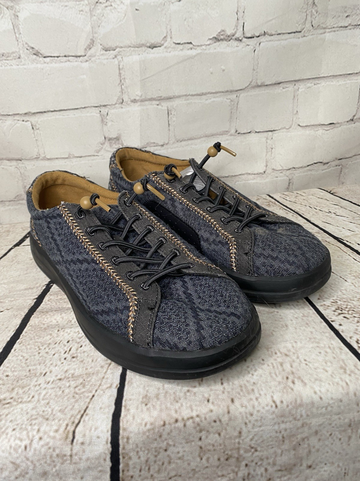 HEY DUDE KARINA TEXTURED BOHO BLACK SLIP-ON SHOES WOMEN’S SIZE 8 EU 39