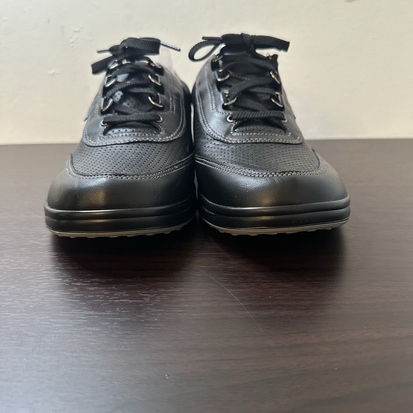 SAS Sporty Lux Black Leather Perforated Lace-Up Casual Comfort Sneakers 10.5 W