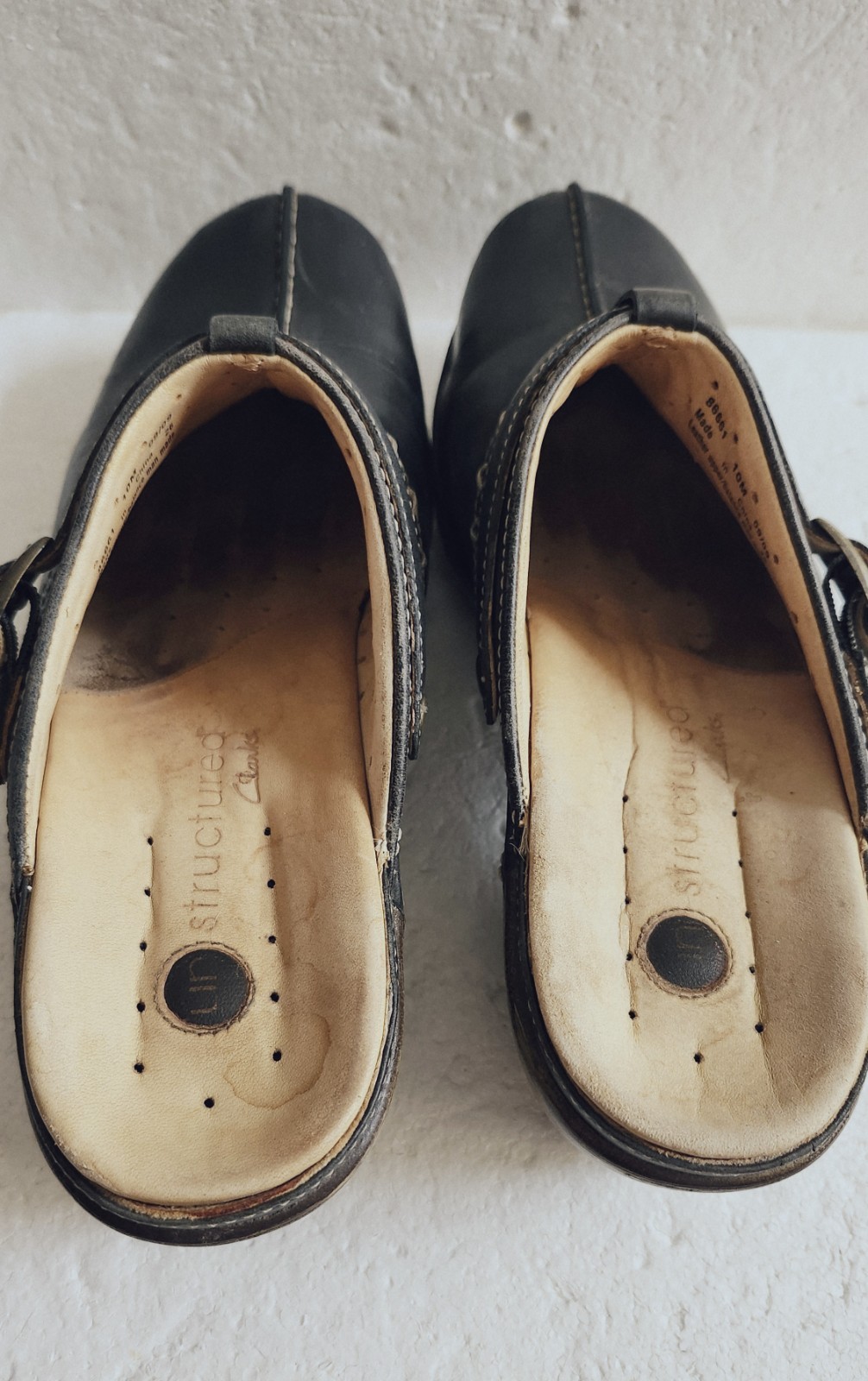 Clarks UnStructured Womens Bohemian Hippie Black Leather Clogs Mules 10M