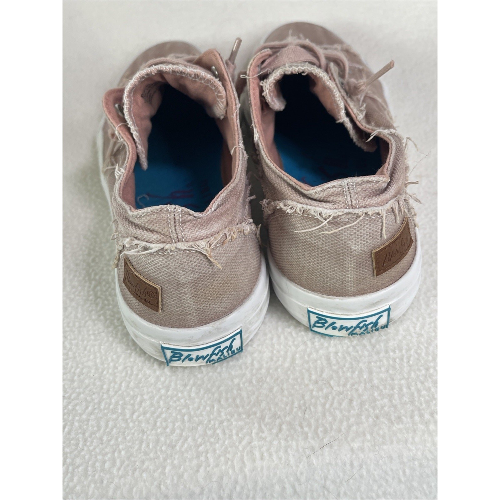 Blowfish Malibu Fixed-Lace Dusty Rose Canvas Sneakers (For Women) – Size 8 US